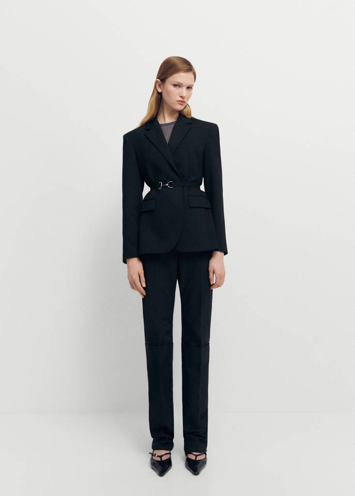 Straight pleated trousers — Black