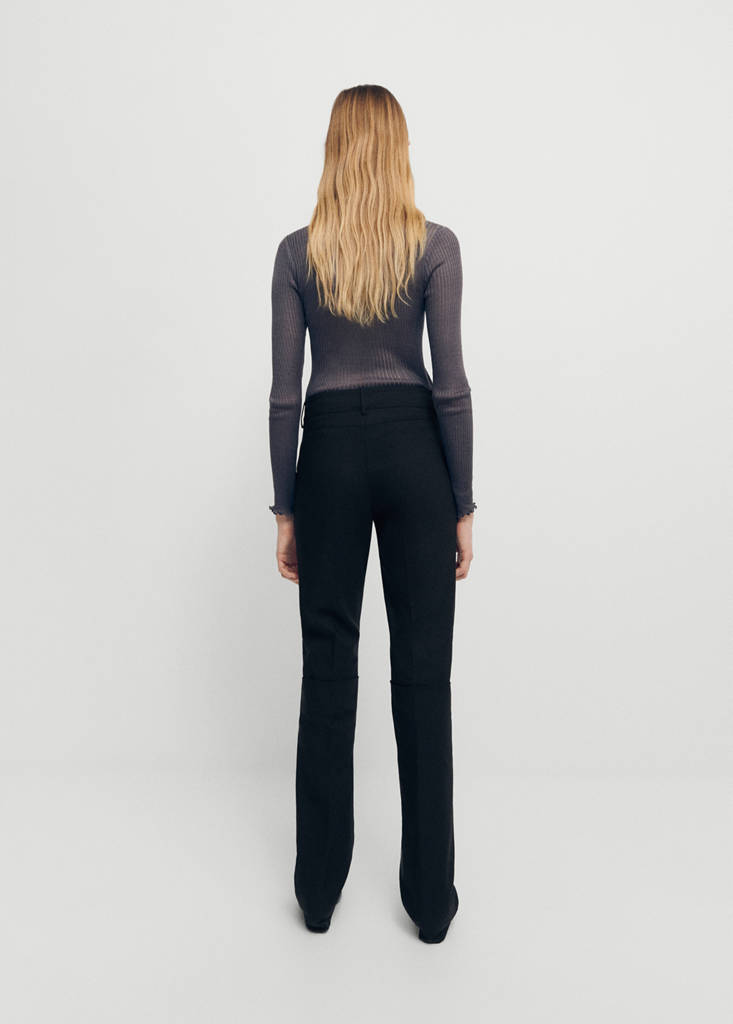 Straight pleated trousers — Black