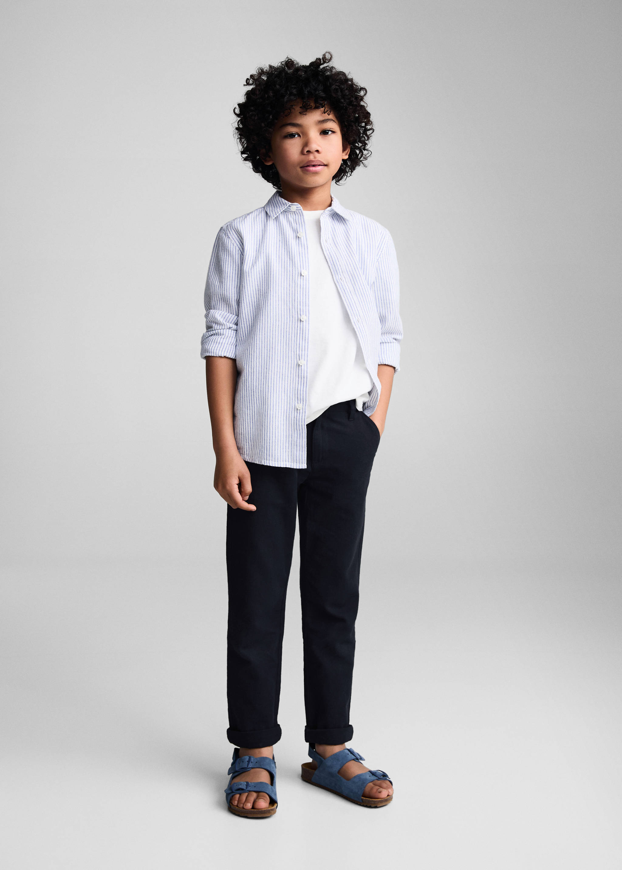 Linen chino trousers - General plane