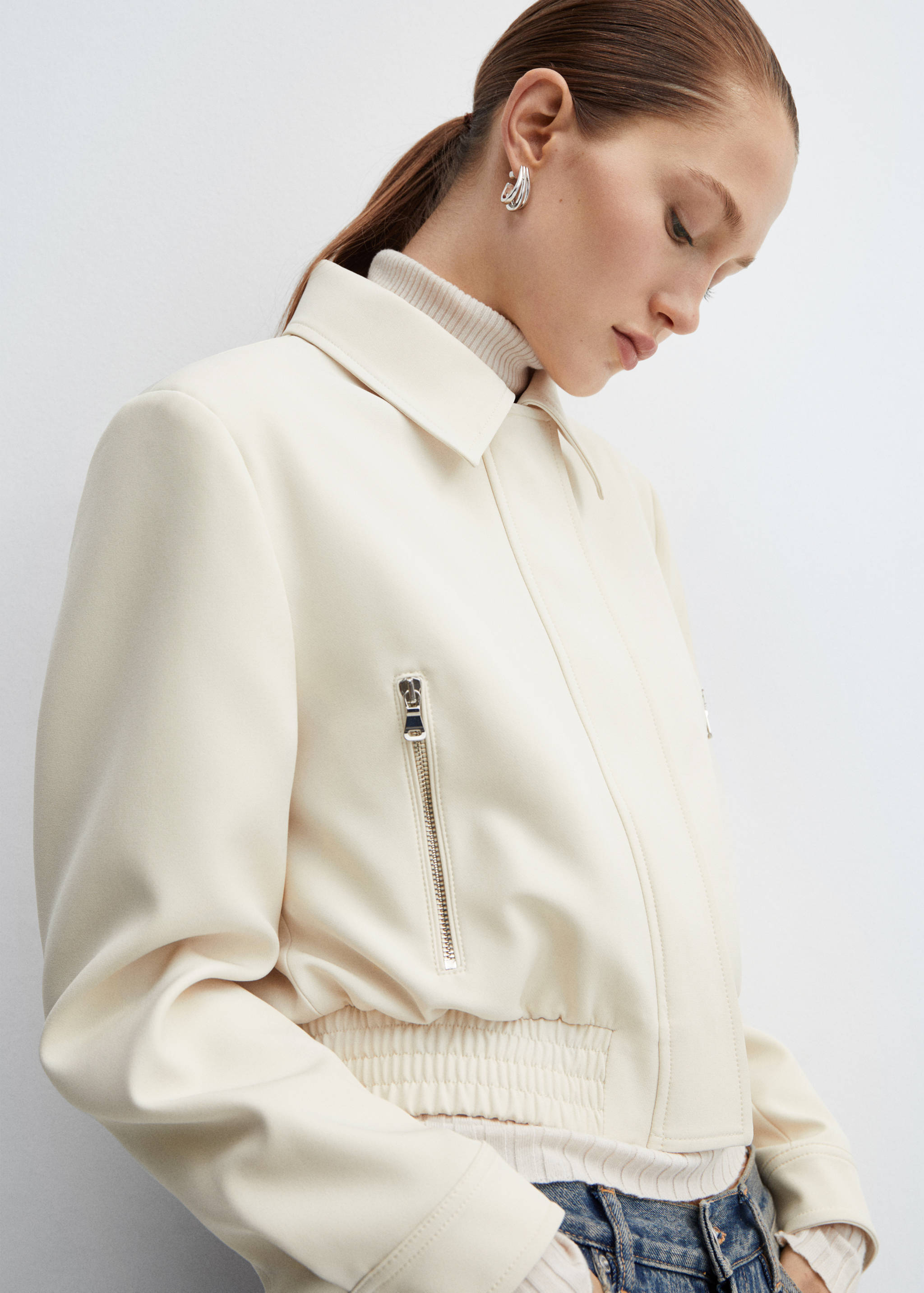 Cropped jacket with shoulder pads - Details of the article 6