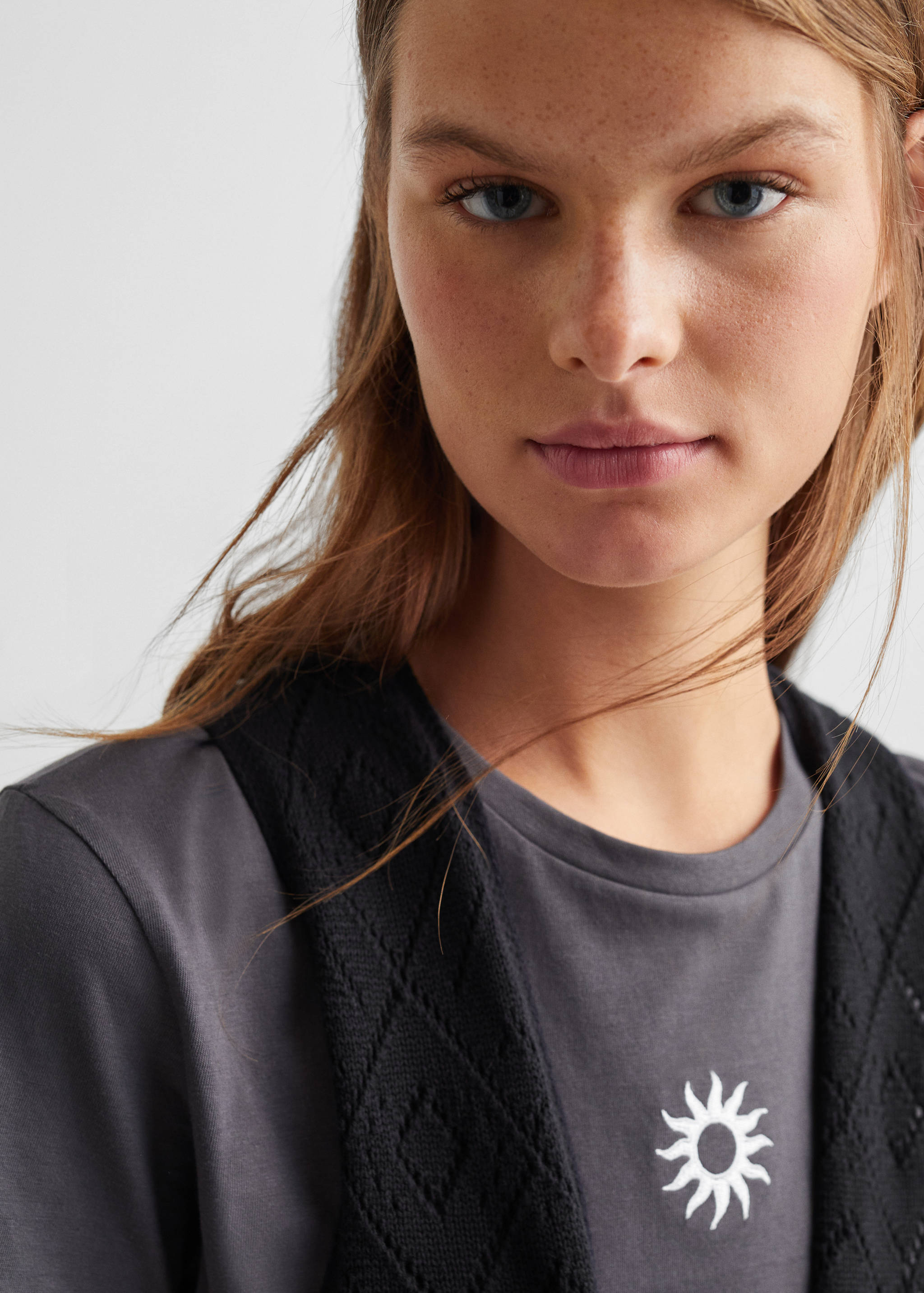 Armilla cotó brodada - Detall de l'article 1