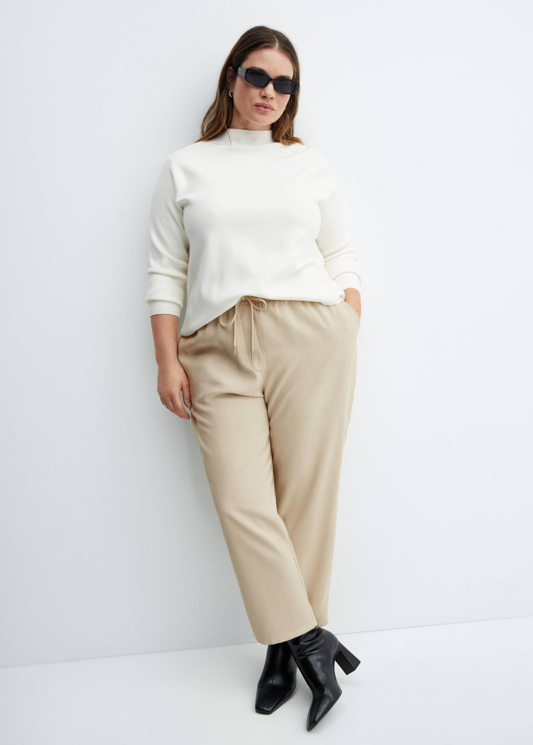 Flowy straight-fit trousers with bow - Details of the article 4