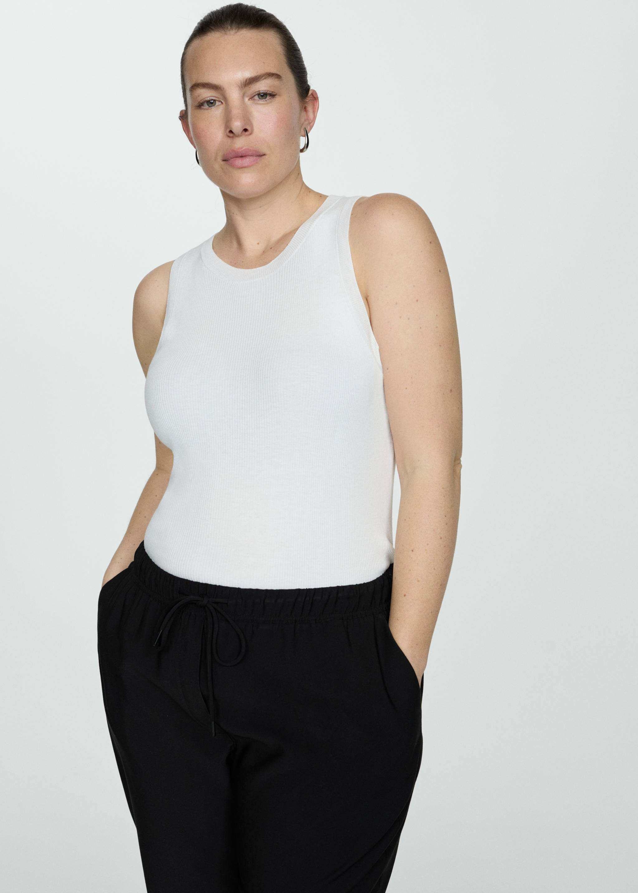 Flowy straight-fit trousers with bow - Details of the article 5