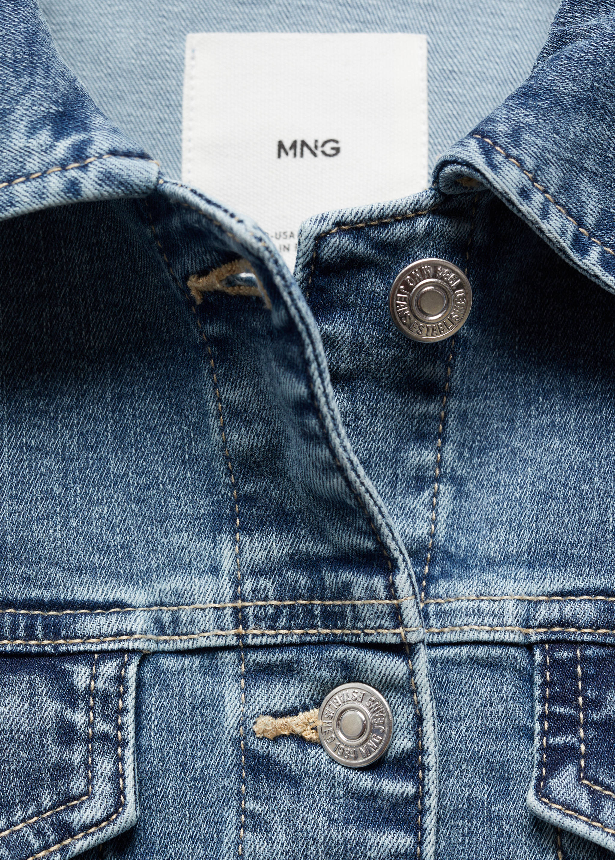 Pocketed denim jacket - Details of the article 8