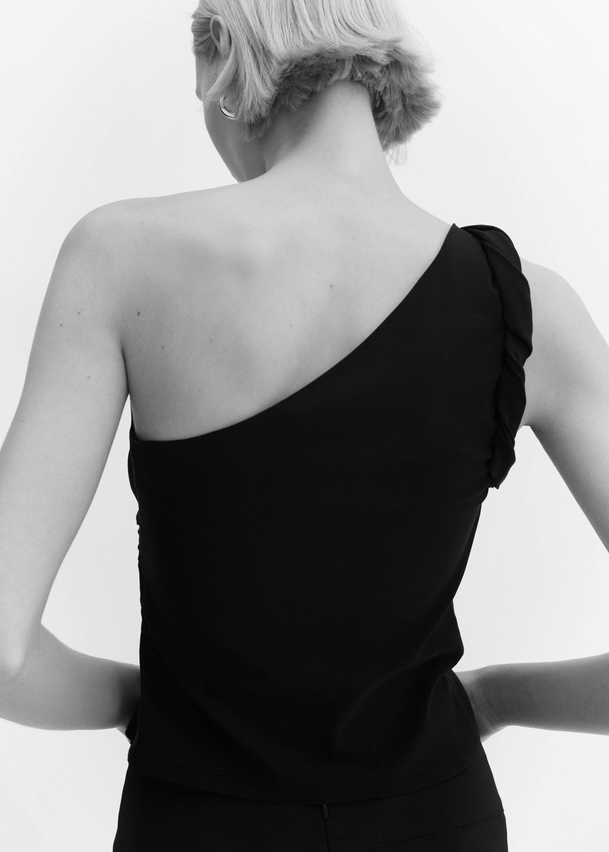Asymmetric ruched top - Details of the article 3