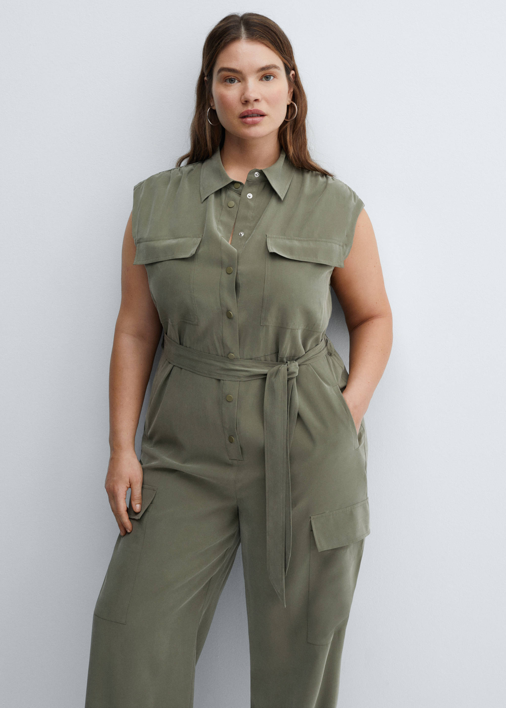 Cargo jumpsuit with pockets - Details of the article 5