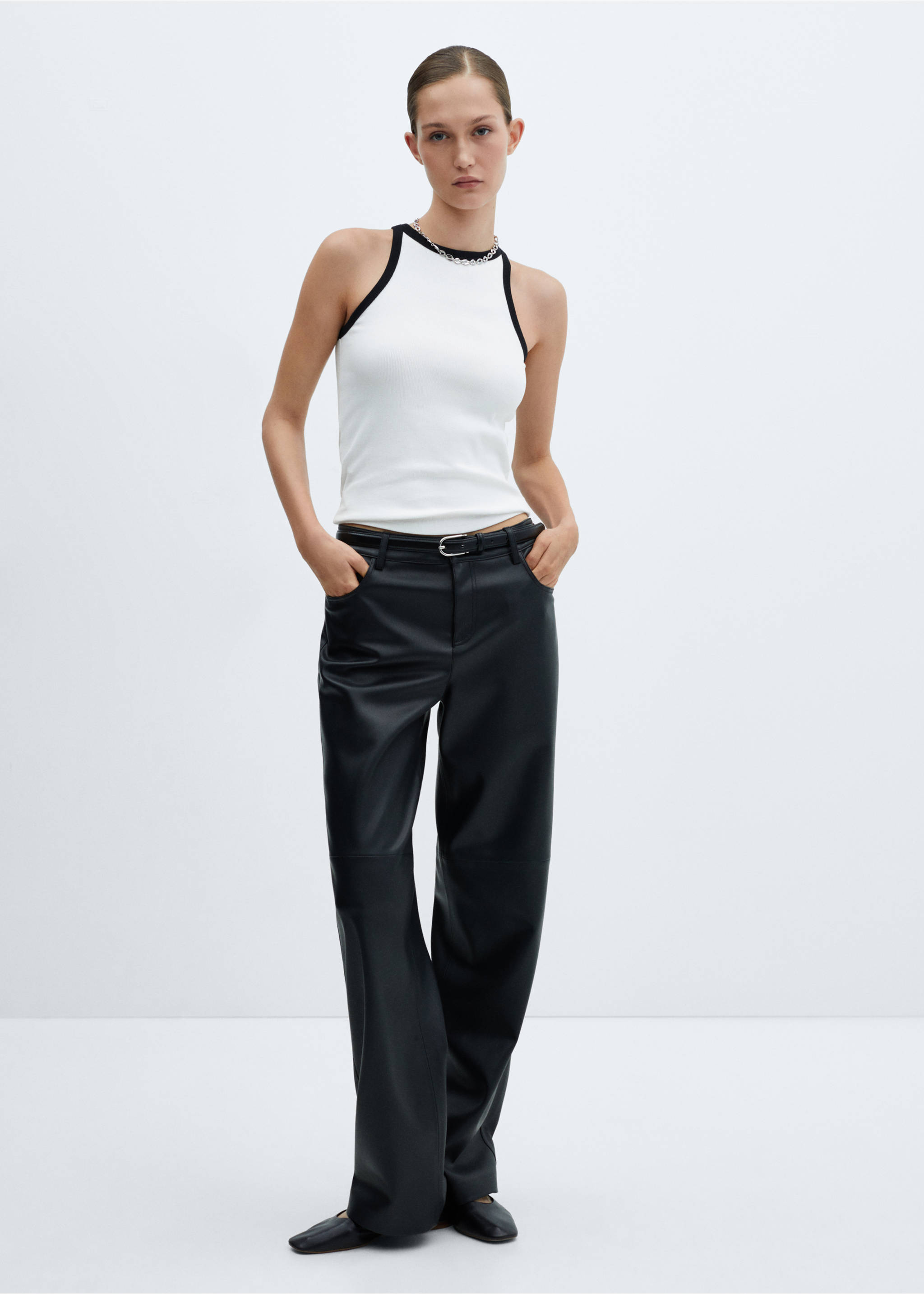 Top liserés contrastants - Plan général, Blanc. Ref: 67085744-00.