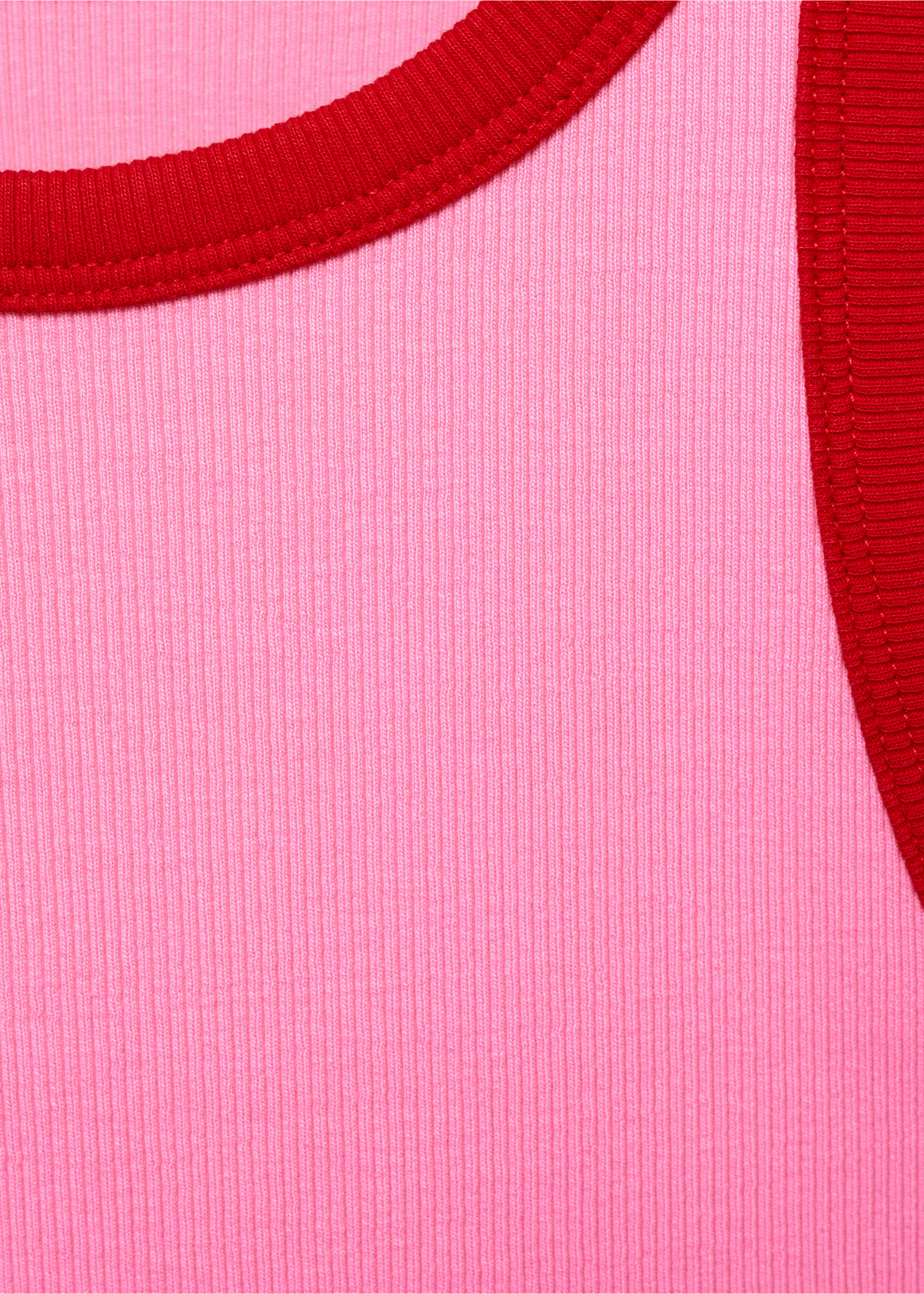 Top liserés contrastants - Détail de l'article 8, Rose. Ref: 67085744-00.