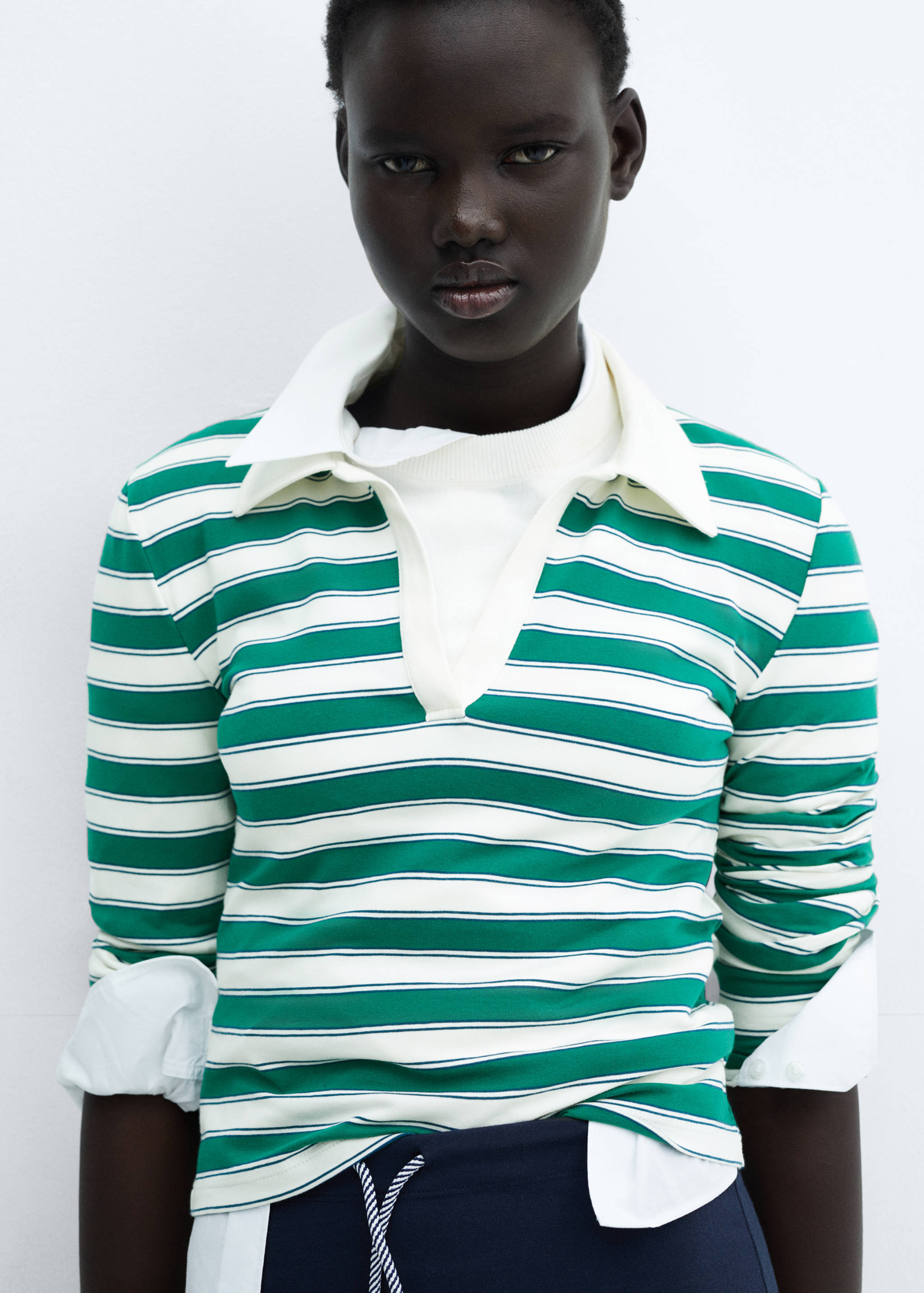 V-neck striped polo shirt - Details of the article 1