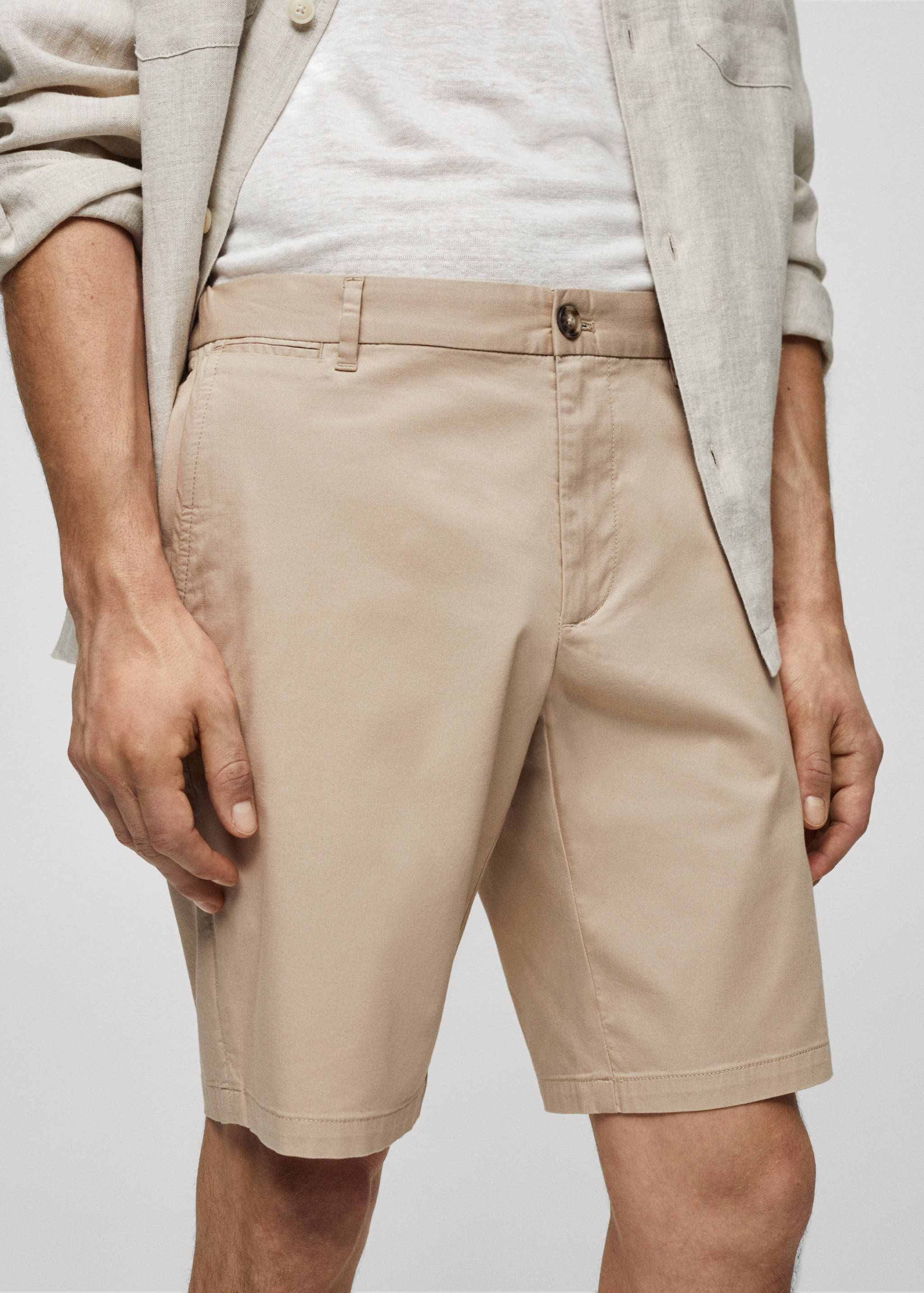 Бавовняні шорти бермуди чінос slim fit - Детальніше про товар 1