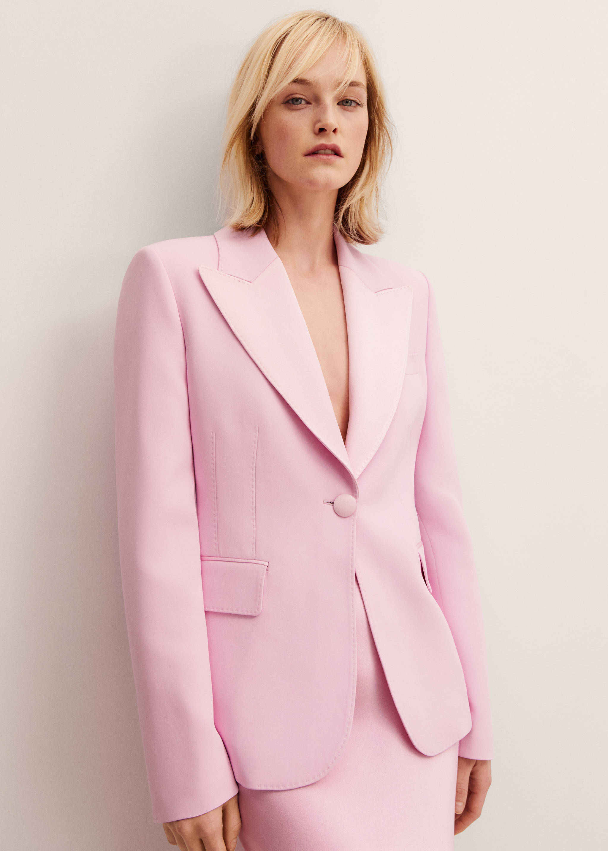 Tailored jacket with lapels and decorative stitching - Medium plane