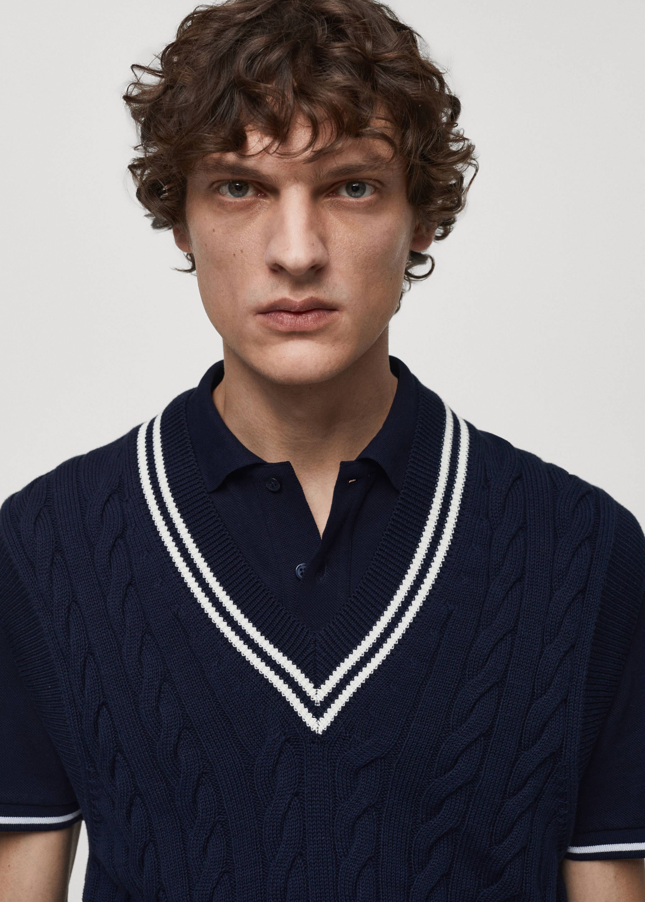 Braided-knit gilet - Details of the article 1