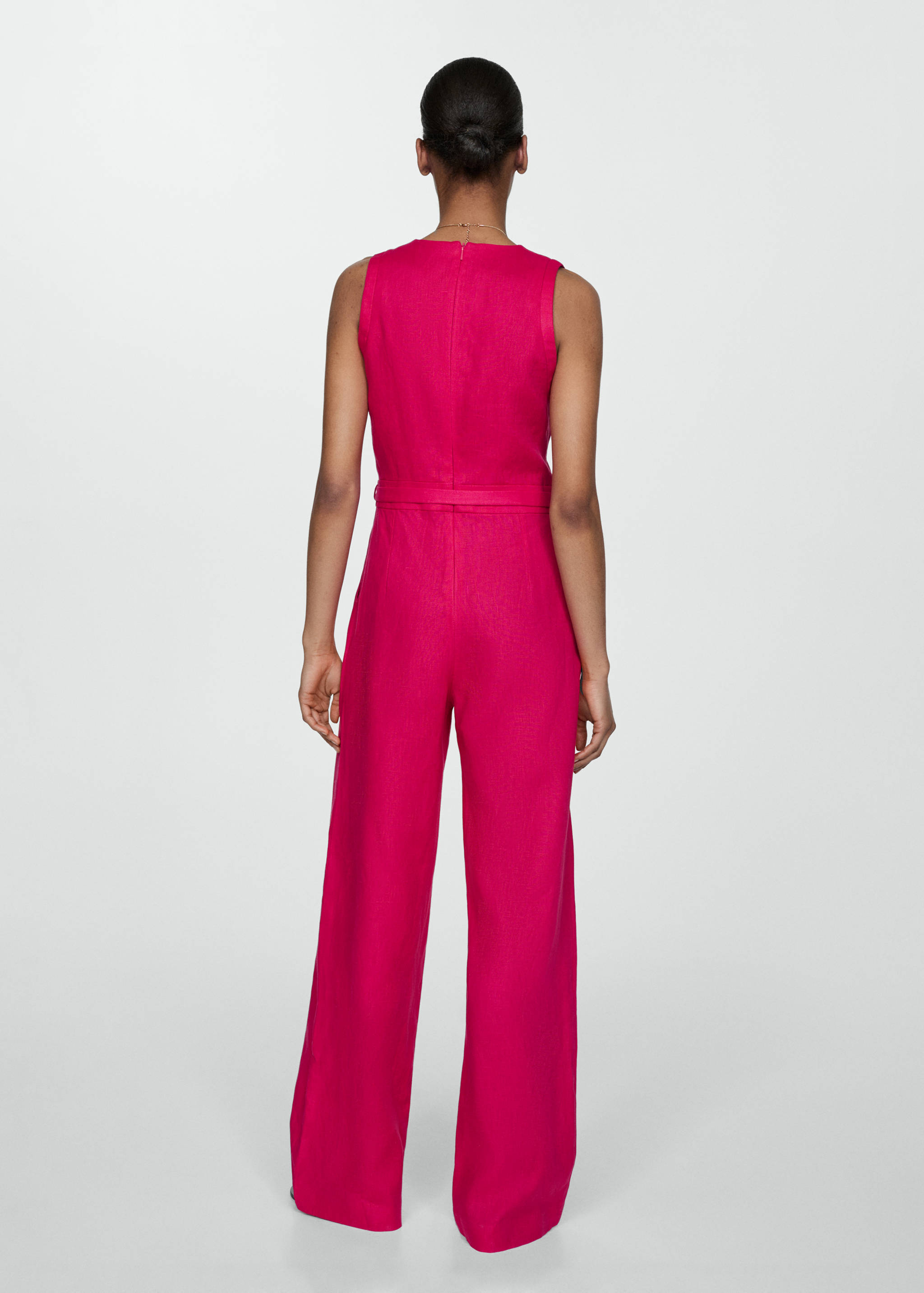 100% linen jumpsuit with belt - Reverse of the article