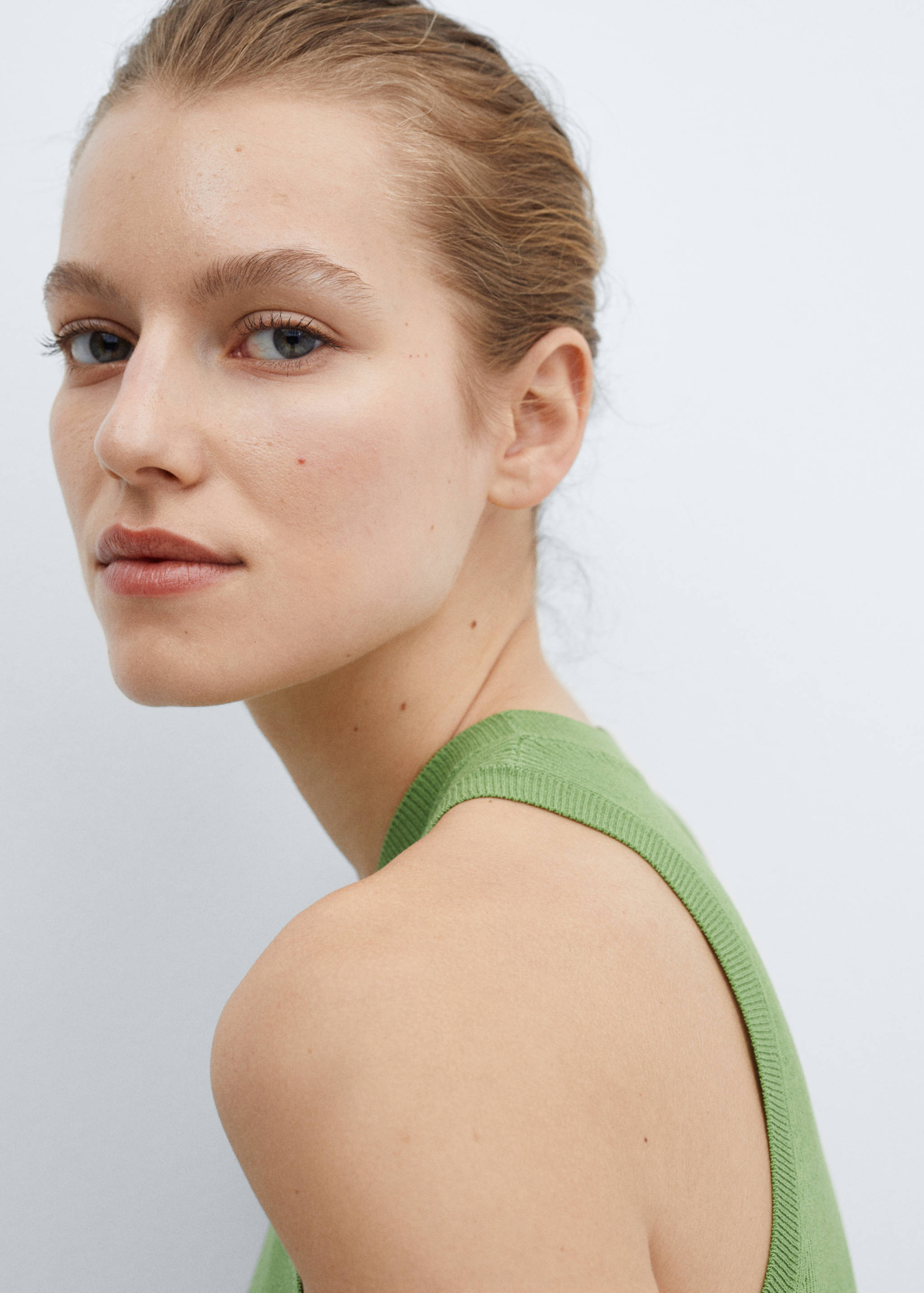 Топ из трикотажа в рубчик - Деталь изделия 1