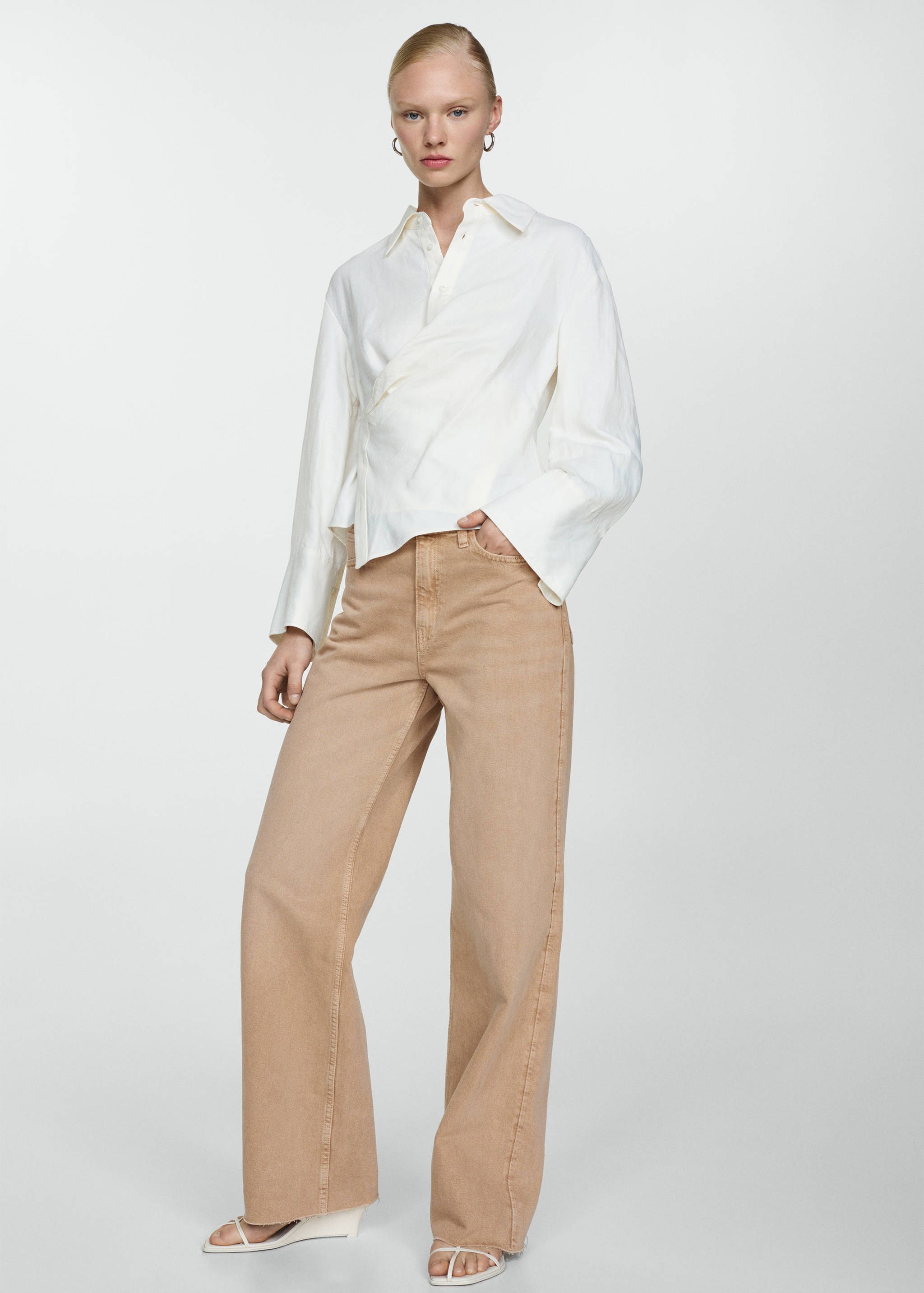 High-waisted wideleg jeans - Details of the article 2