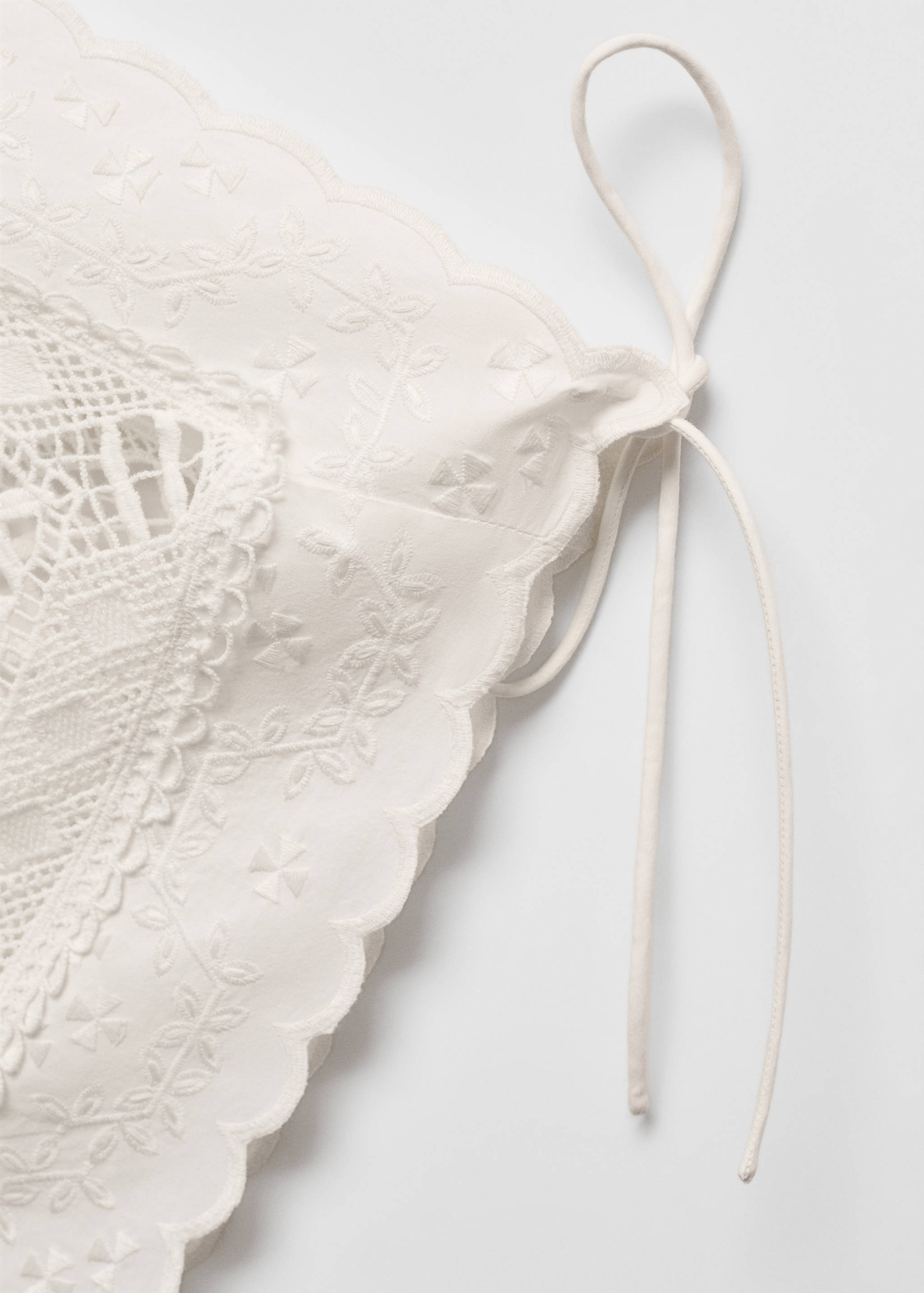 Asymmetrical top with embroidered panel - Details of the article 8