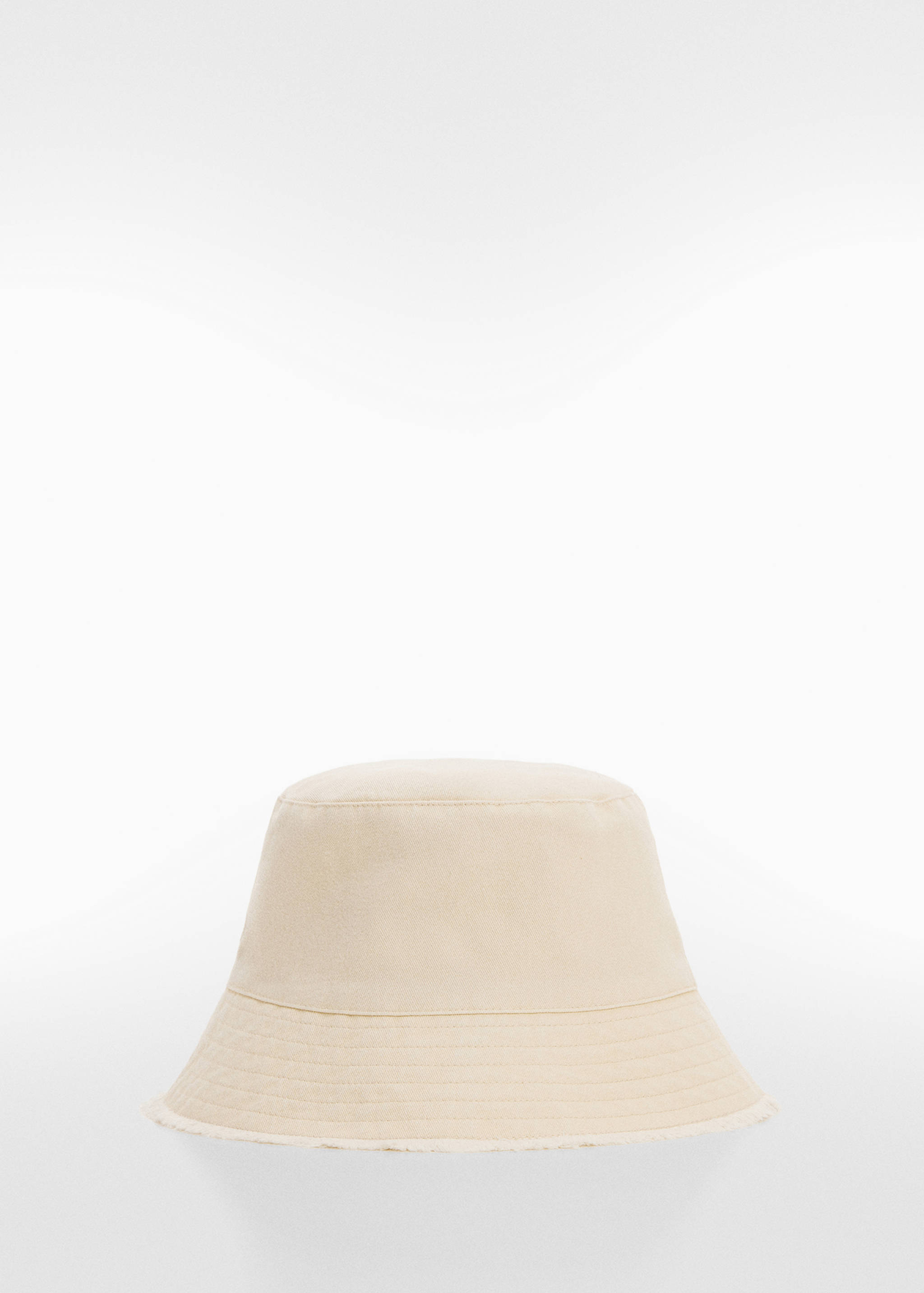 Gorra bucket desfilada - Article sense model
