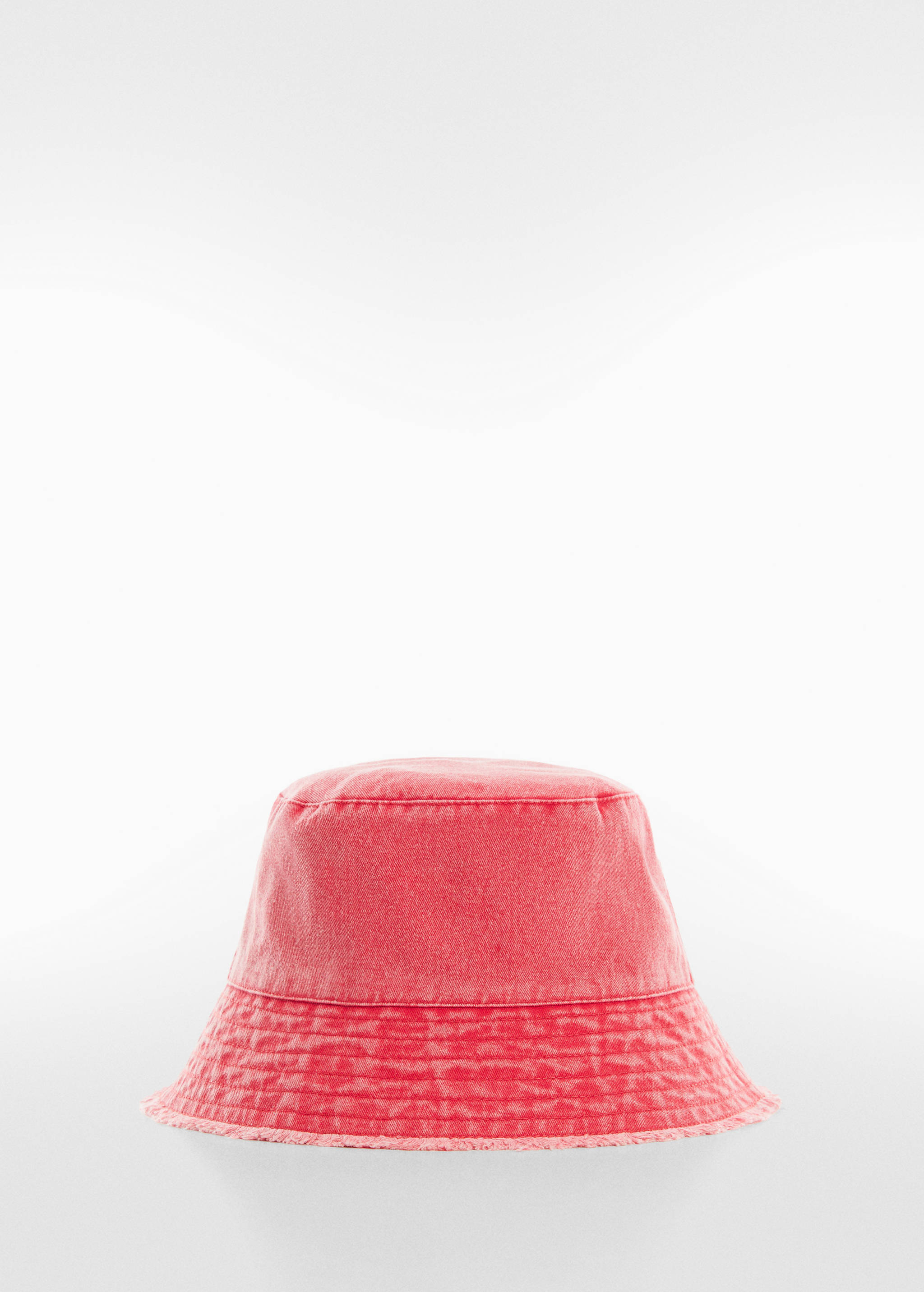 Gorra bucket desfilada - Article sense model
