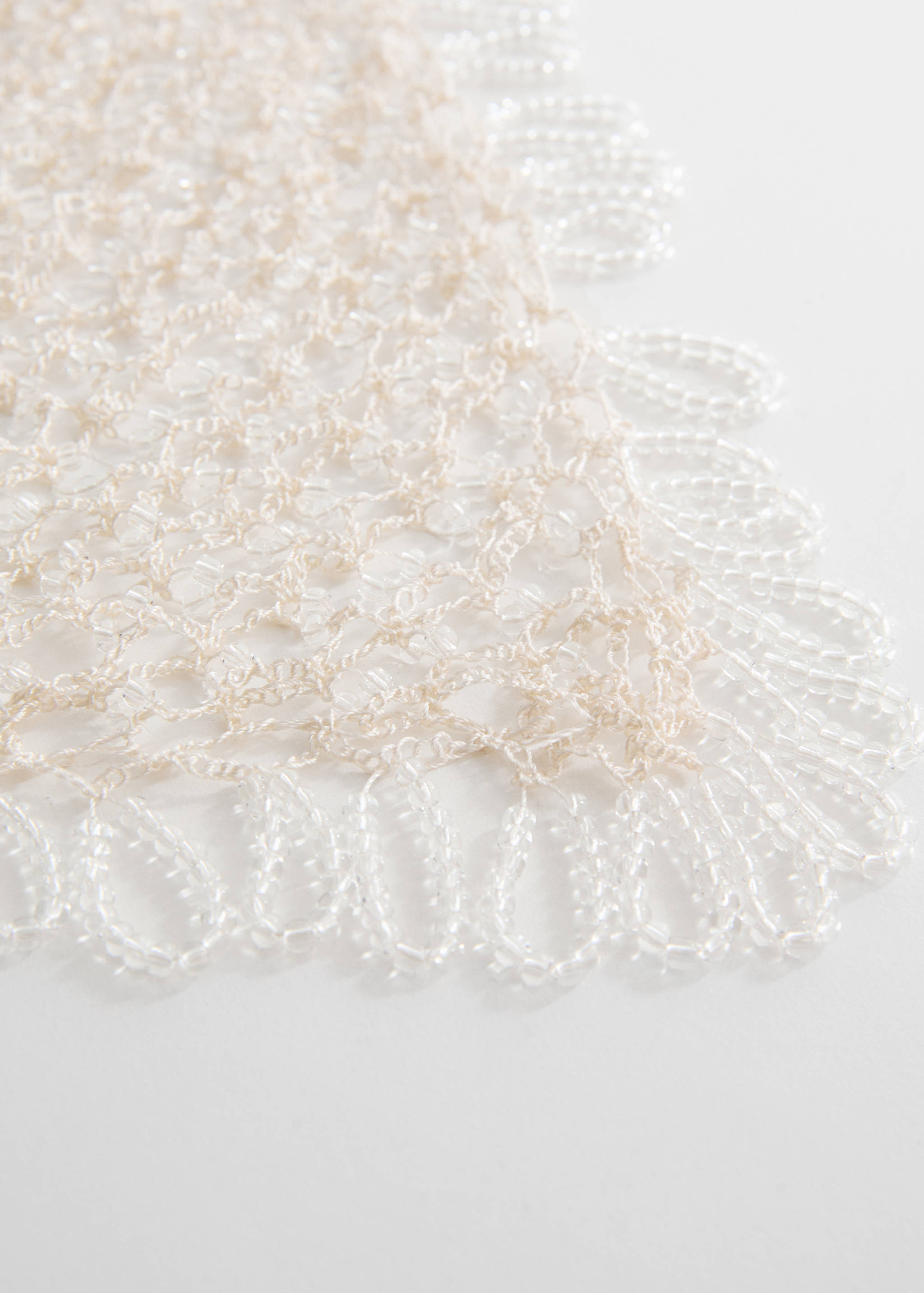 Fular estilo pareo abalorios - Plano medio