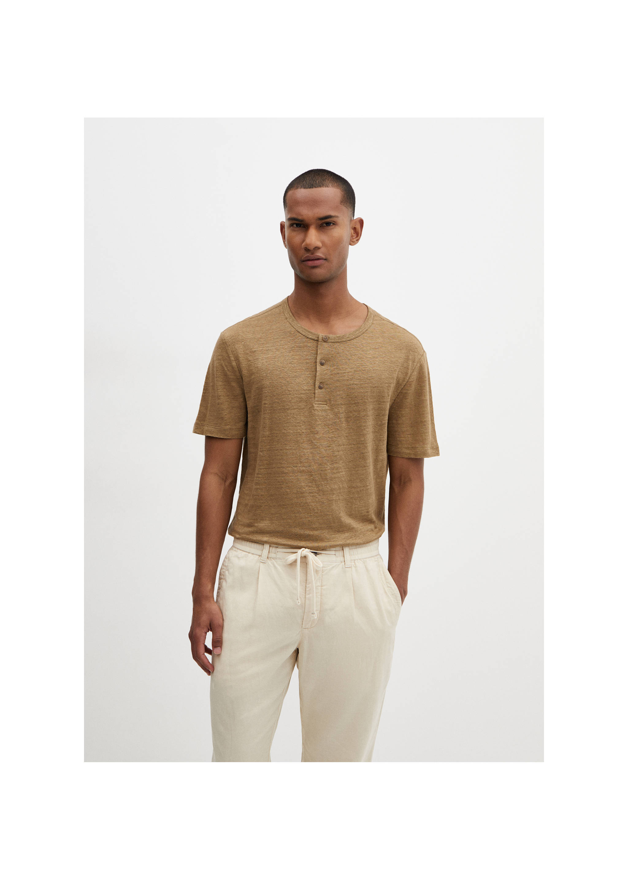Slim-fit 100% linen t-shirt - Medium plane, Beige. Ref: 67087701-00.