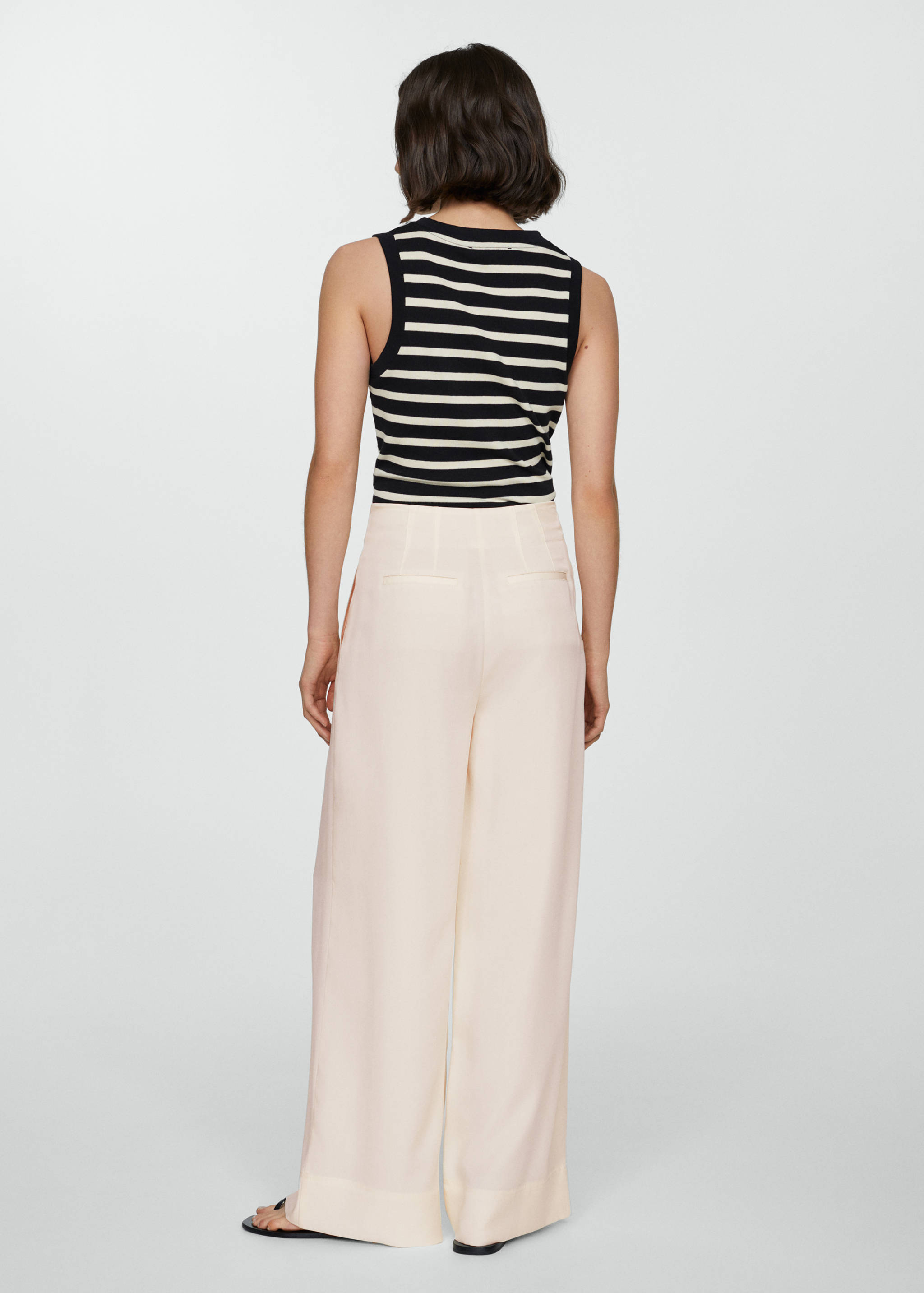 Darts lyocell pants - Reverse of the article