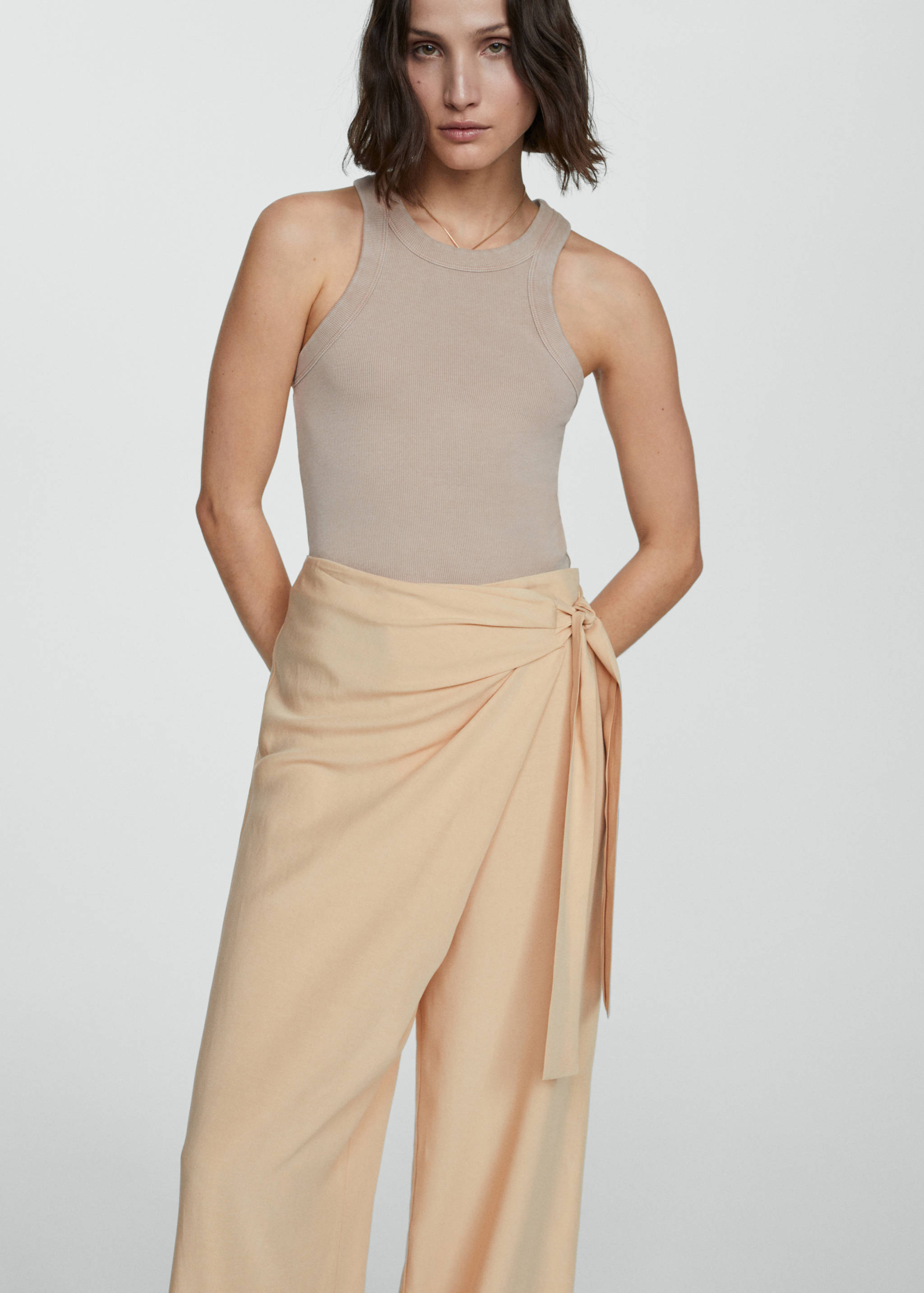 Lyocell pants with knot detail - Details of the article 1