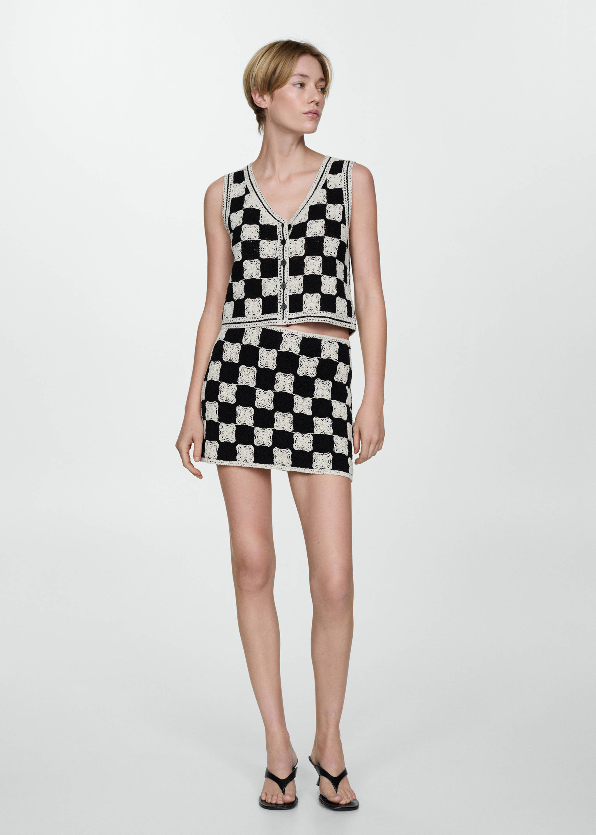 سترة كروشيه متناسقة - رؤية عامة