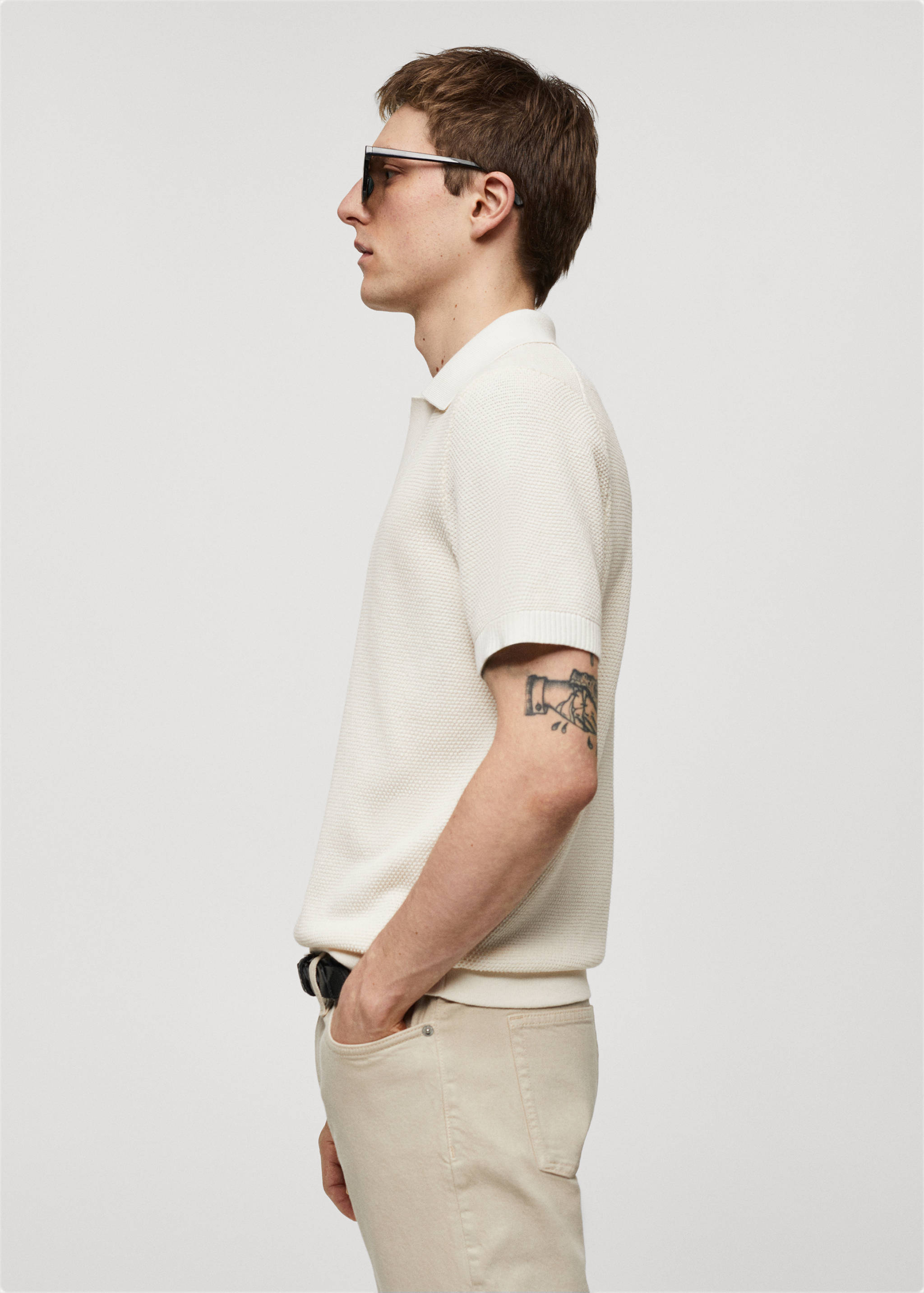 Structured knitted polo shirt - Details of the article 2