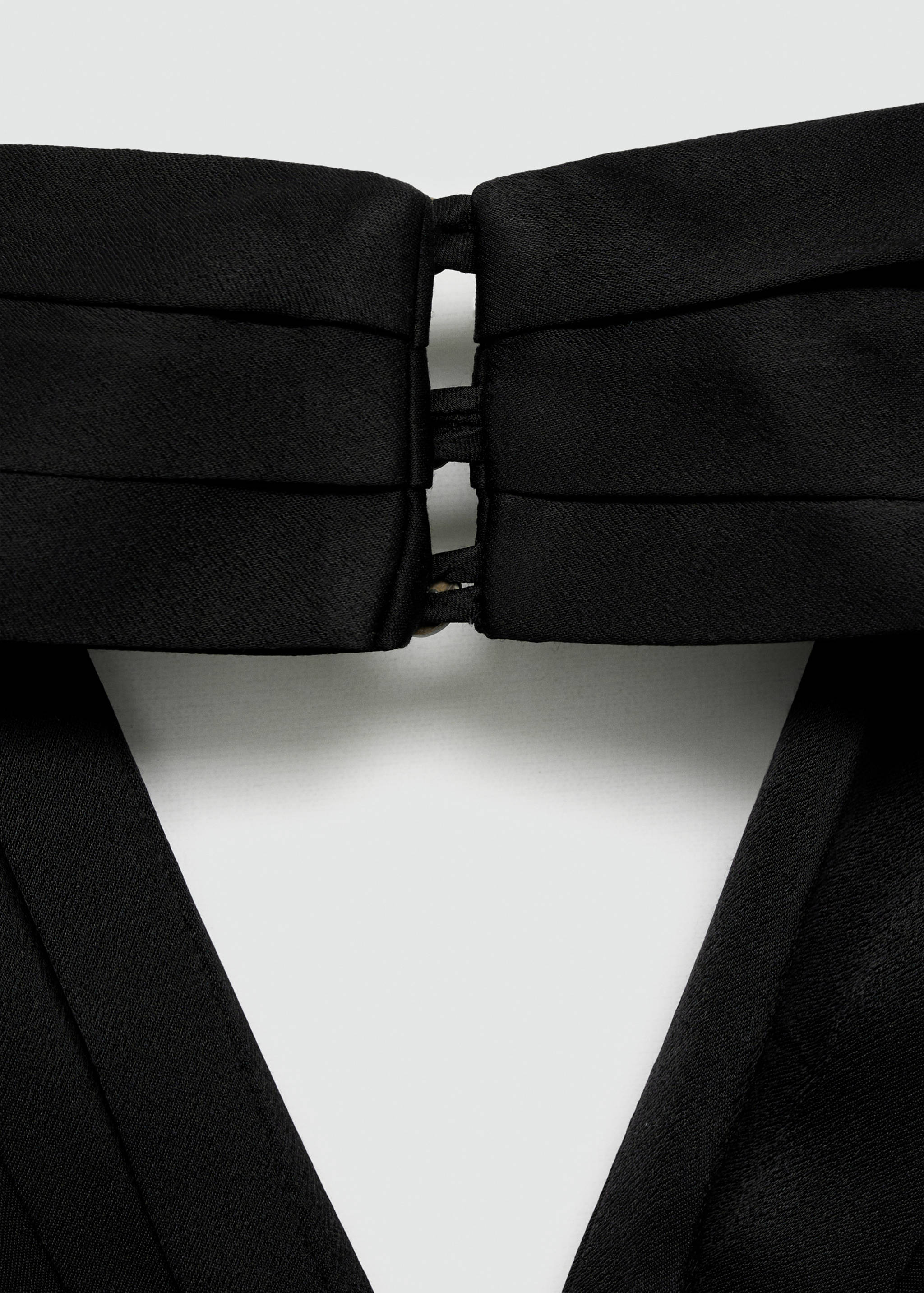 Halter long jumpsuit - Details of the article 0