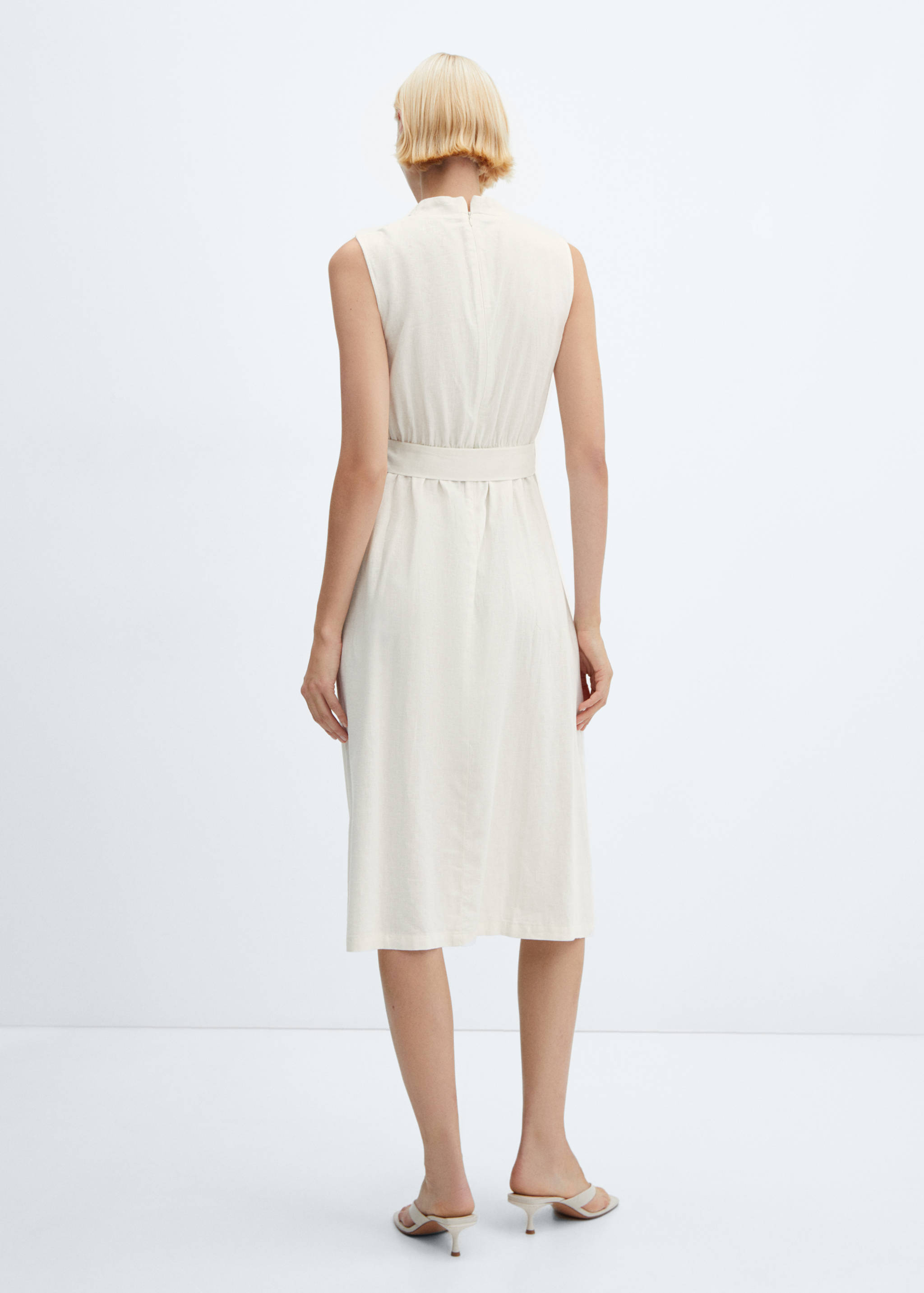 Belt linen dress - Reverse of the article