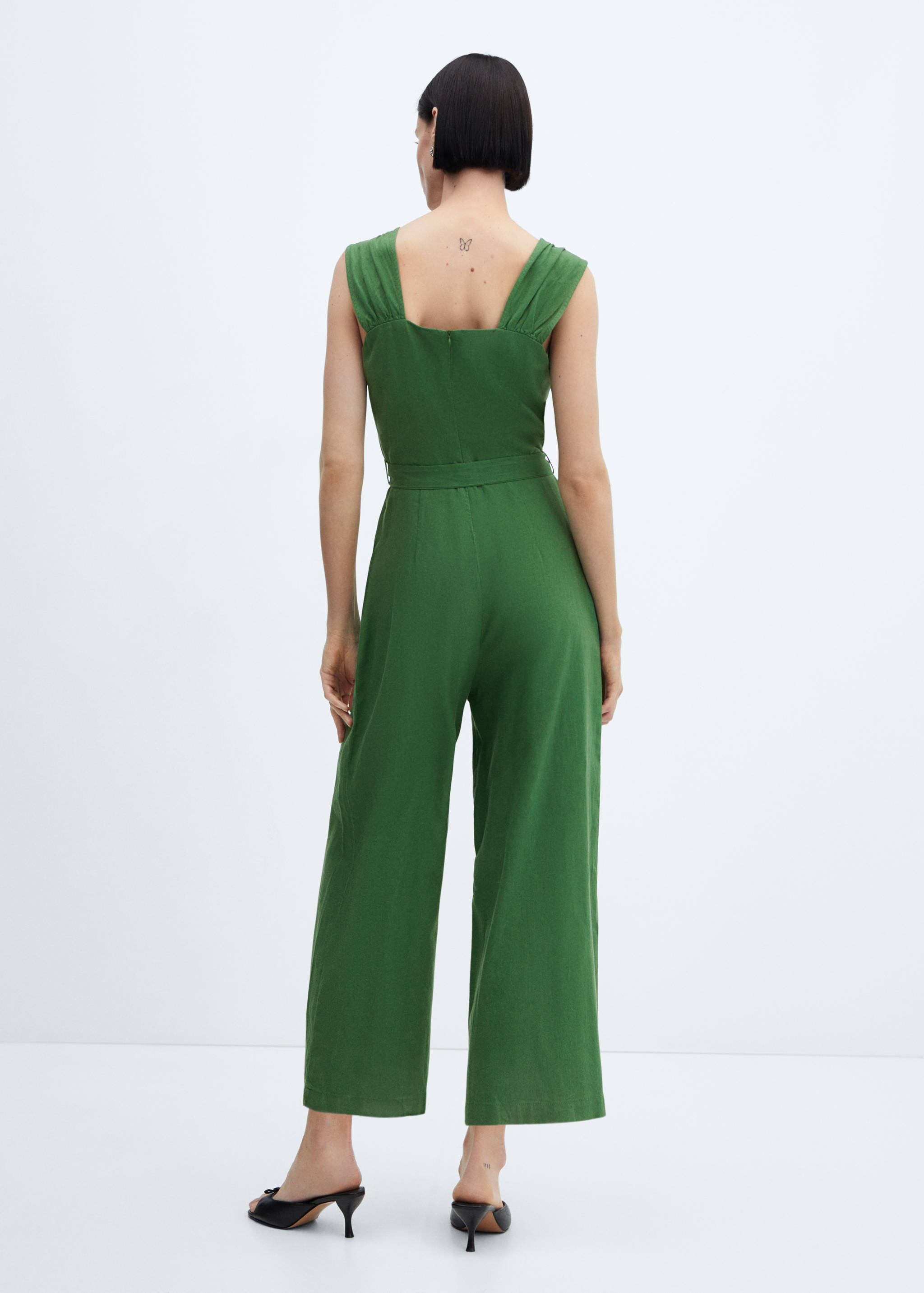 Belt linen jumpsuit - Reverse of the article