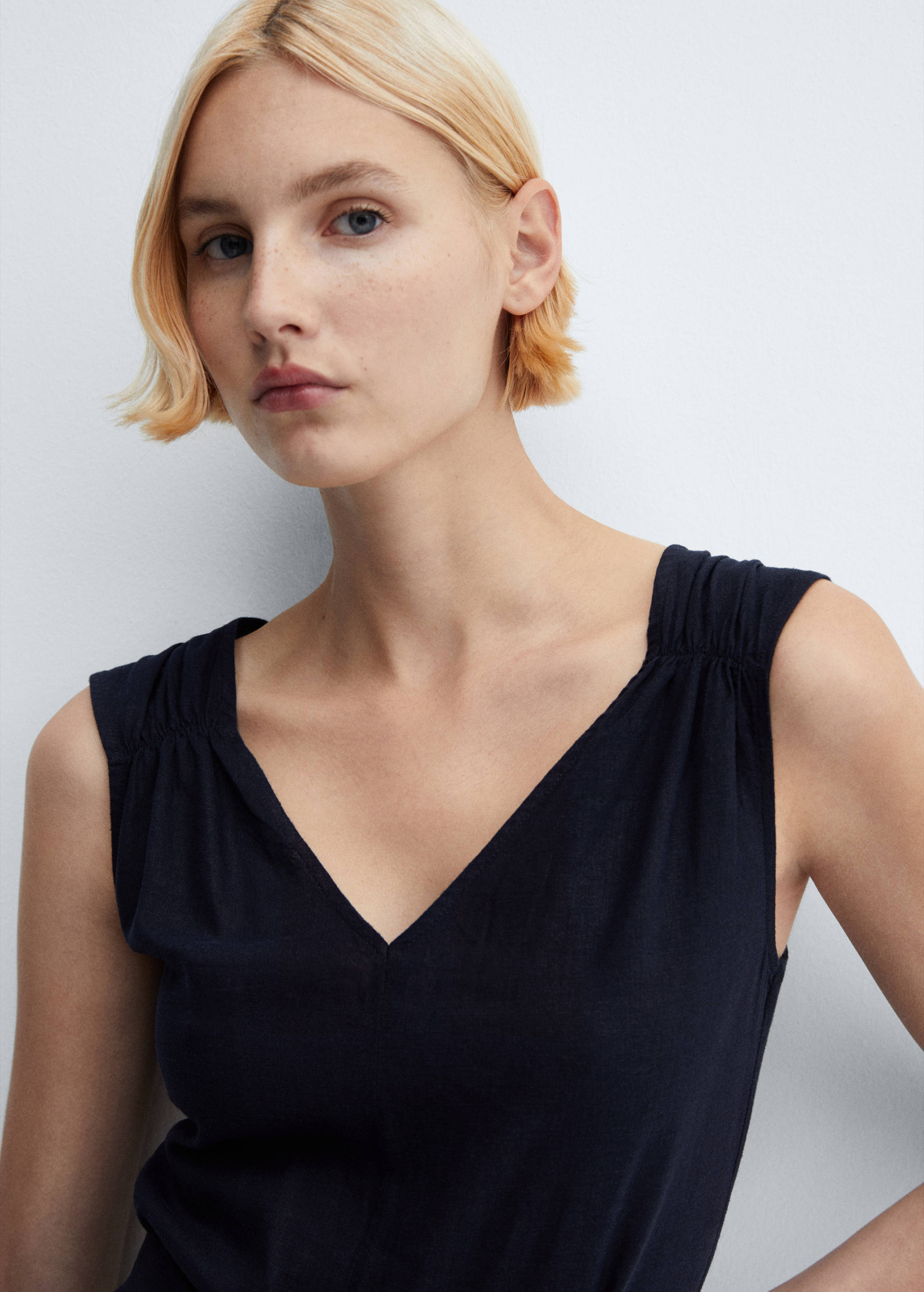 Belt linen jumpsuit - Details of the article 1