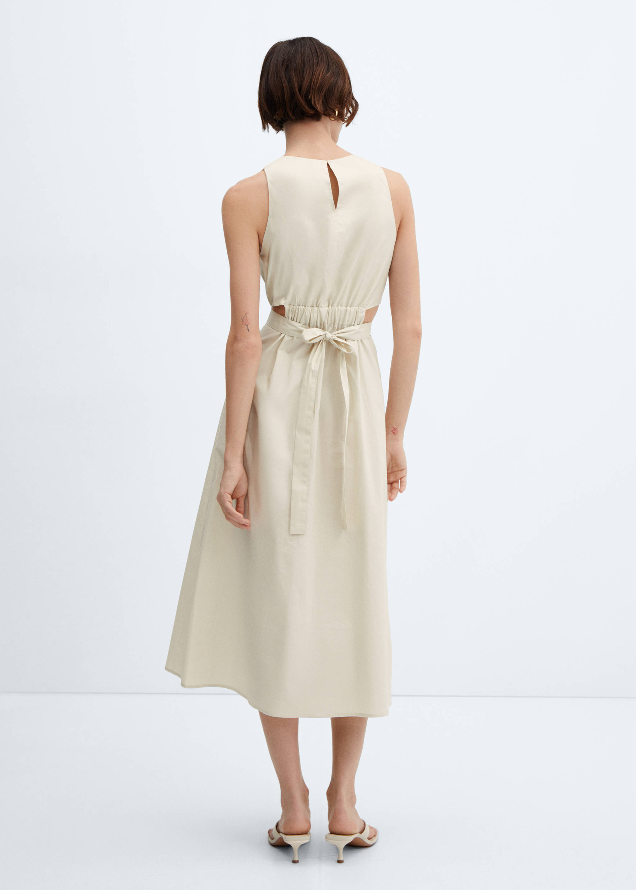 Slit dress with elastic waist - Reverse of the article