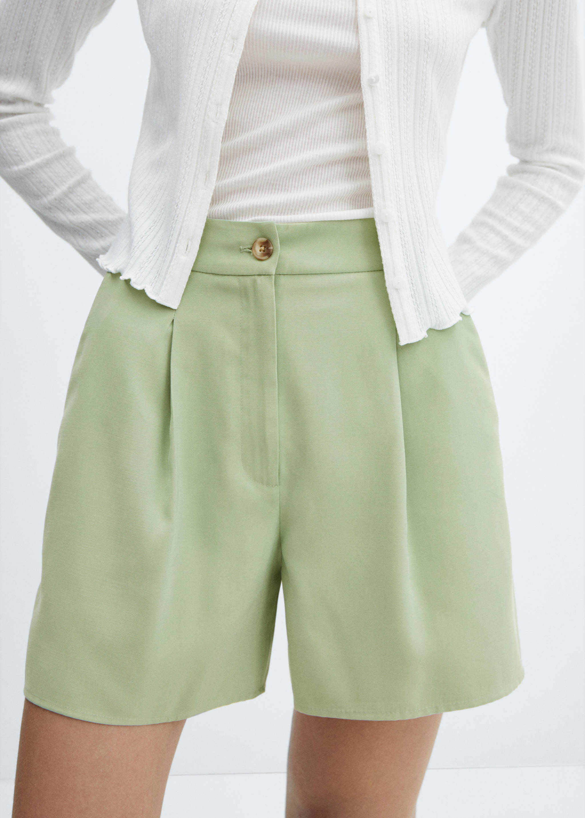 Shorts tiro alto pinzas - Detalle del artículo 6