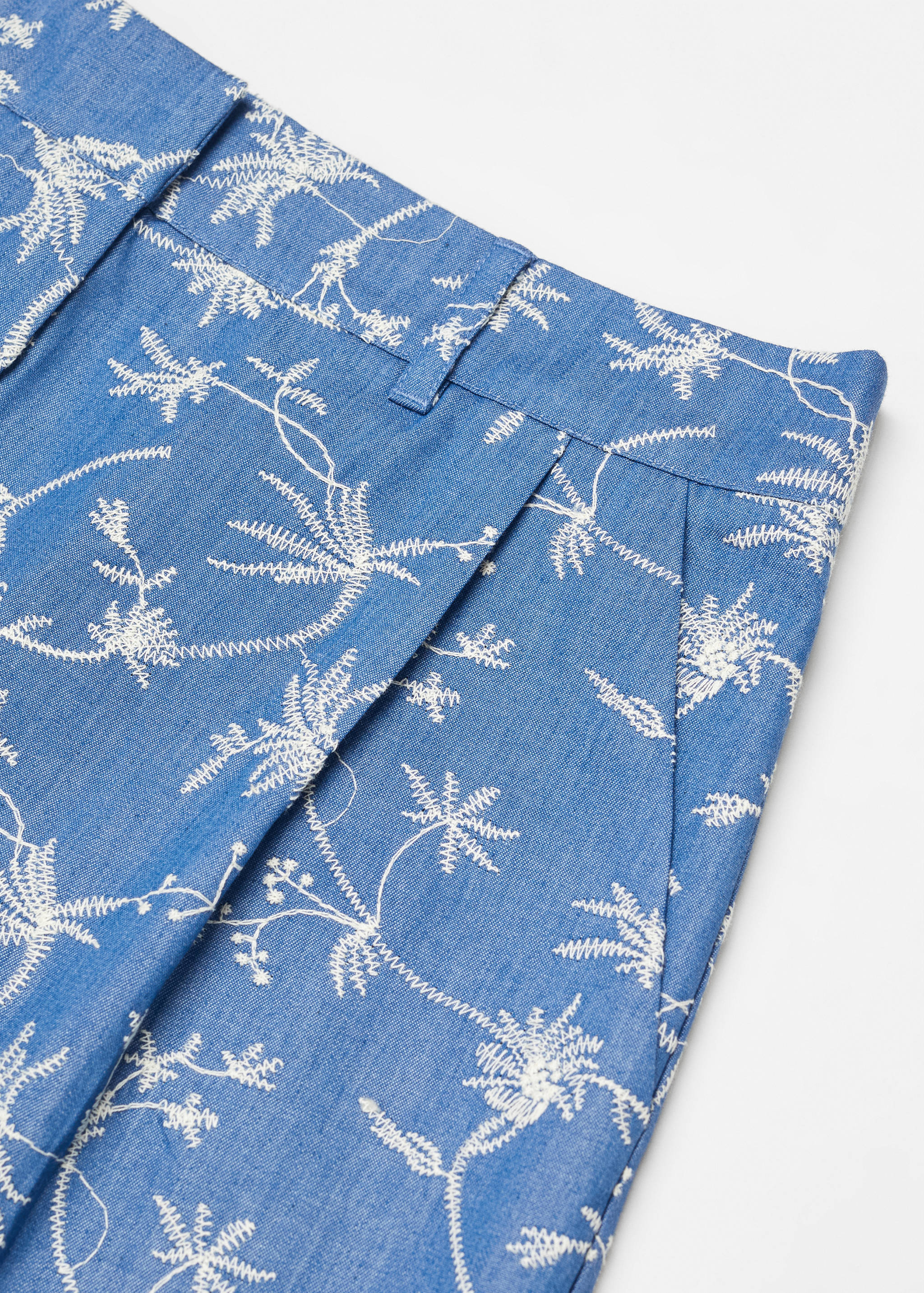 High-waisted embroidered shorts - Details of the article 8