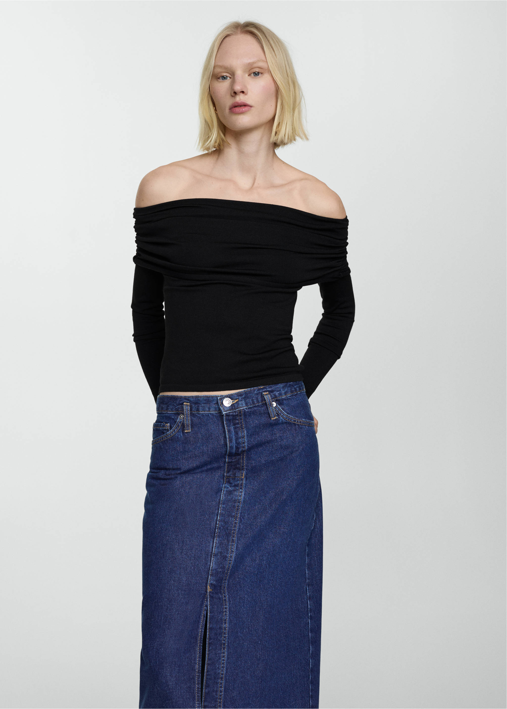 Denim midi-skirt - Details of the article 1, Dark Blue. Ref: 67090440-00.