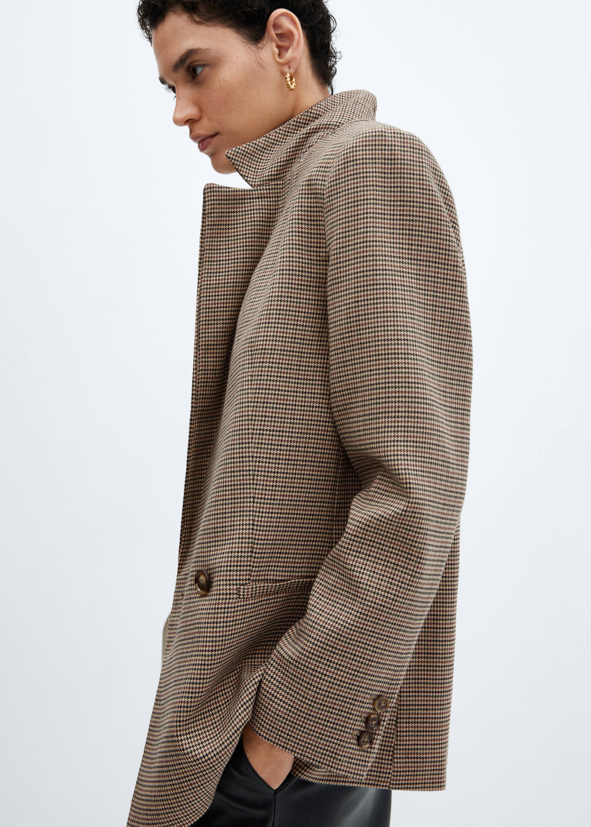 Double-breasted blazer with button - Details of the article 4