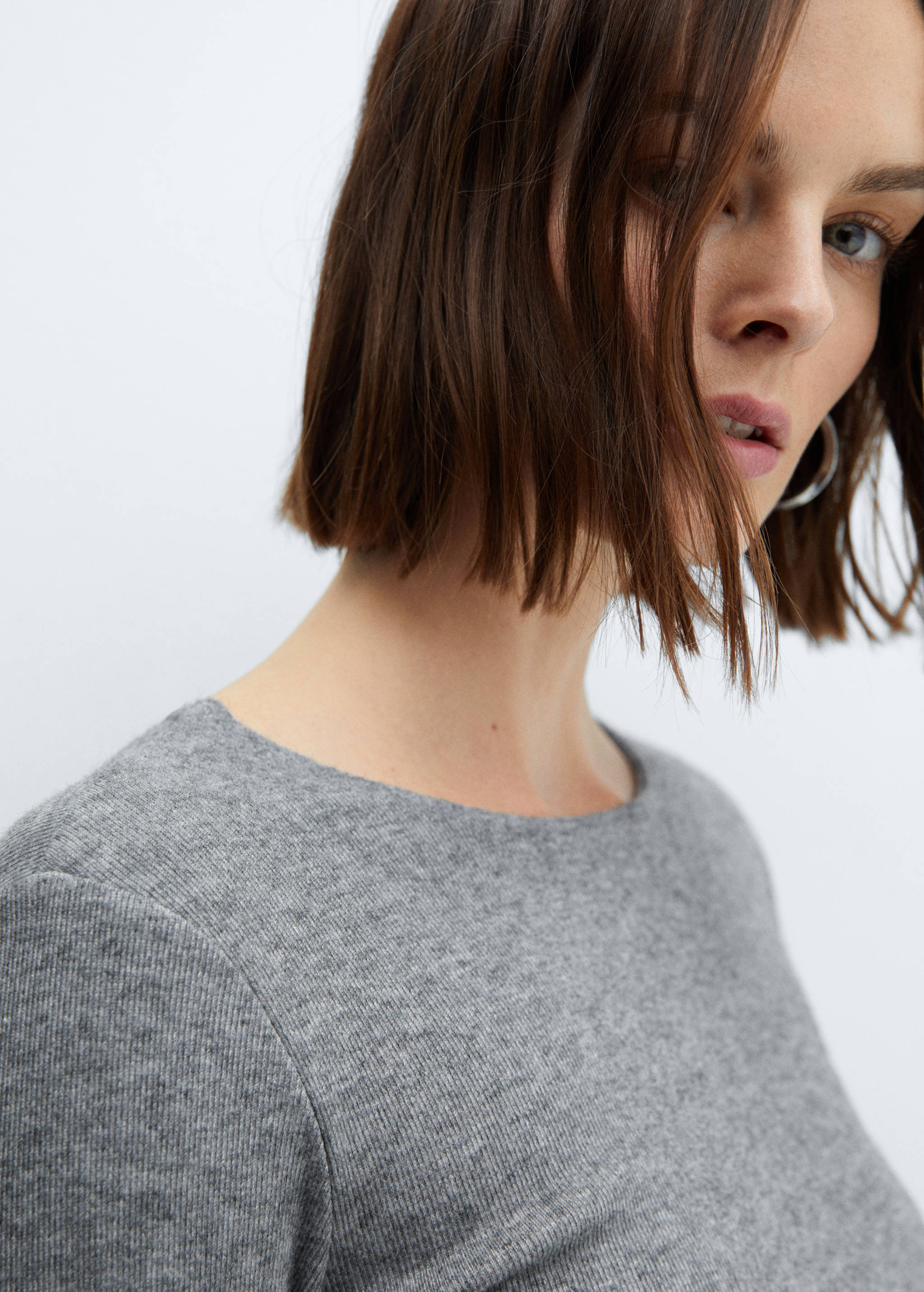 Vestit detalls frunzits - Detall de l'article 1