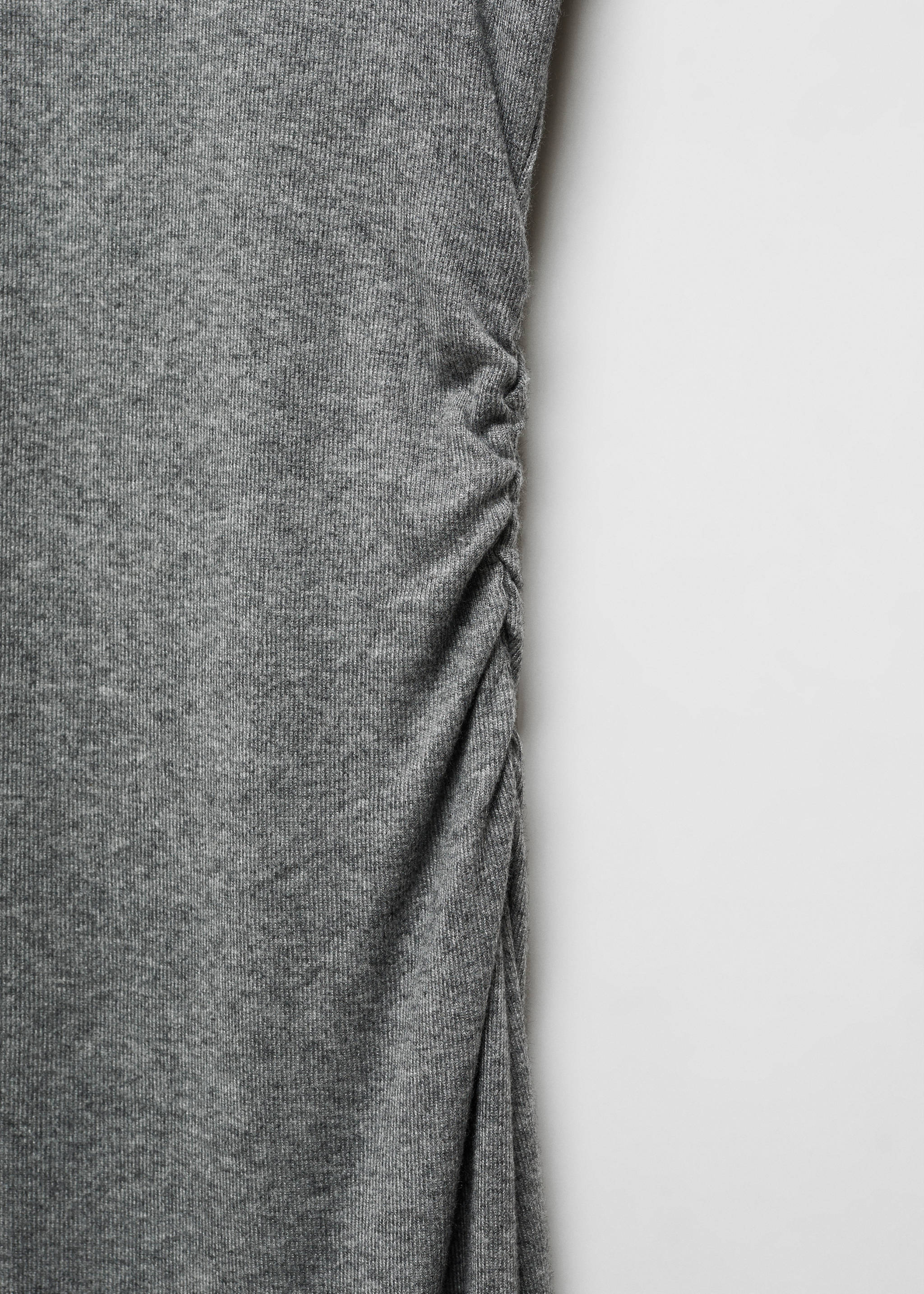 Vestit detalls frunzits - Detall de l'article 8