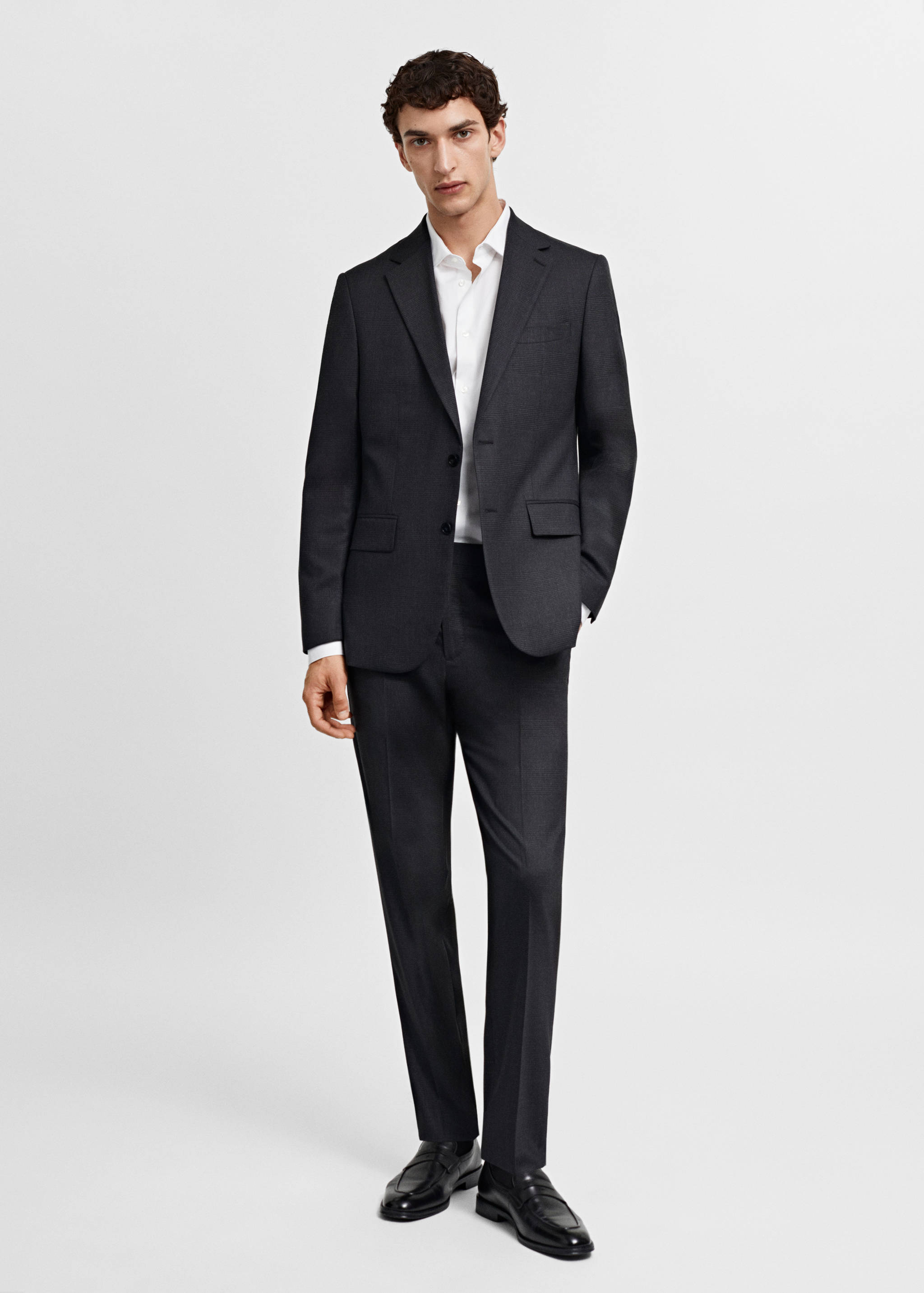 قميص بدلة من قماش البوبلين القطني بقصة ضيقة - رؤية عامة