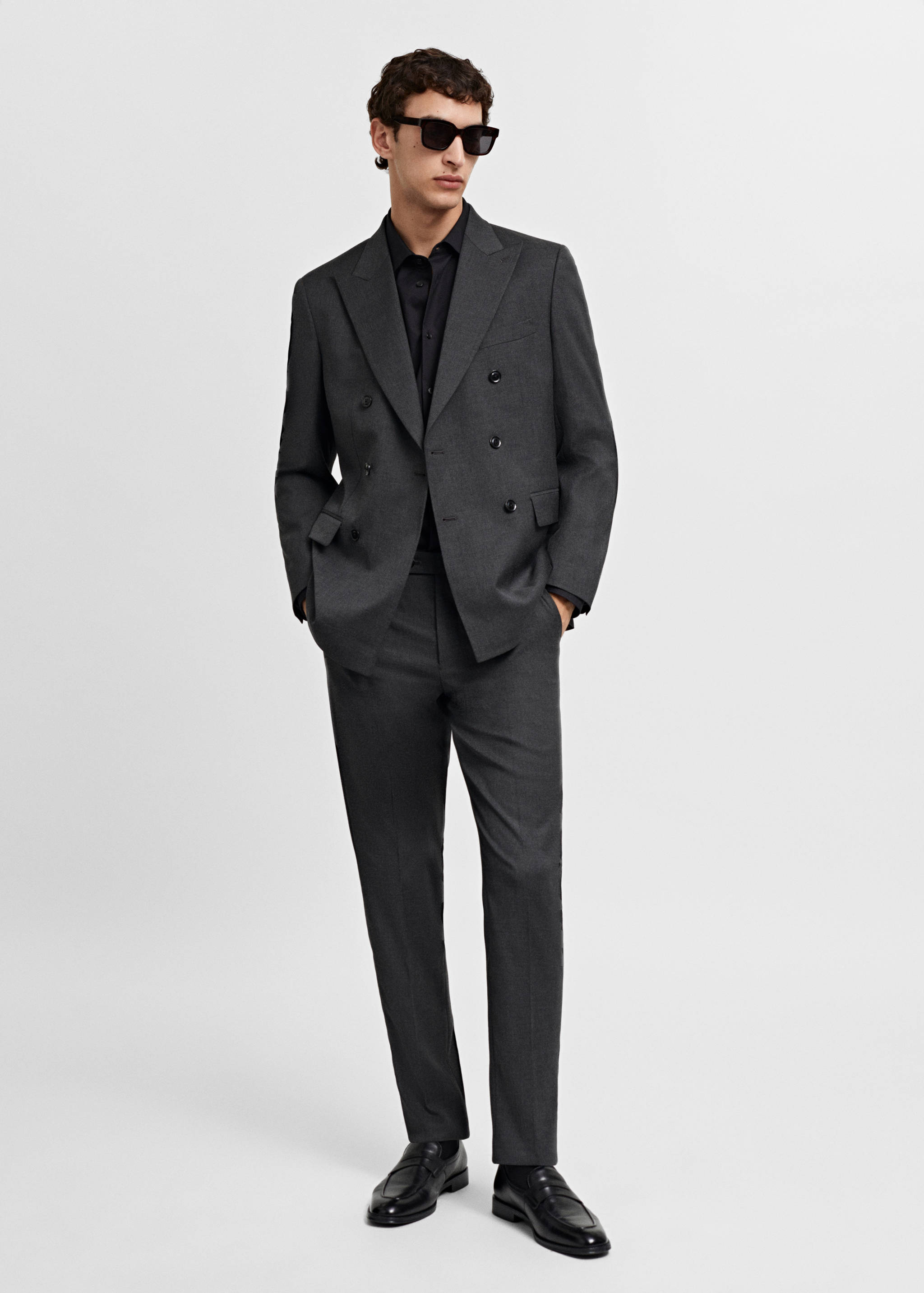 قميص بدلة من قماش البوبلين القطني بقصة ضيقة - رؤية عامة