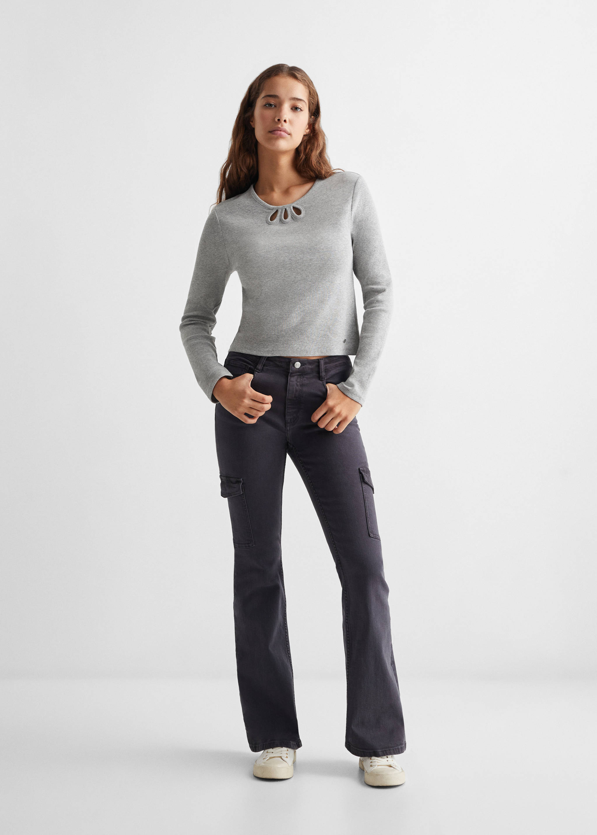 Long-sleeve t-shirt with cut-out - General plane