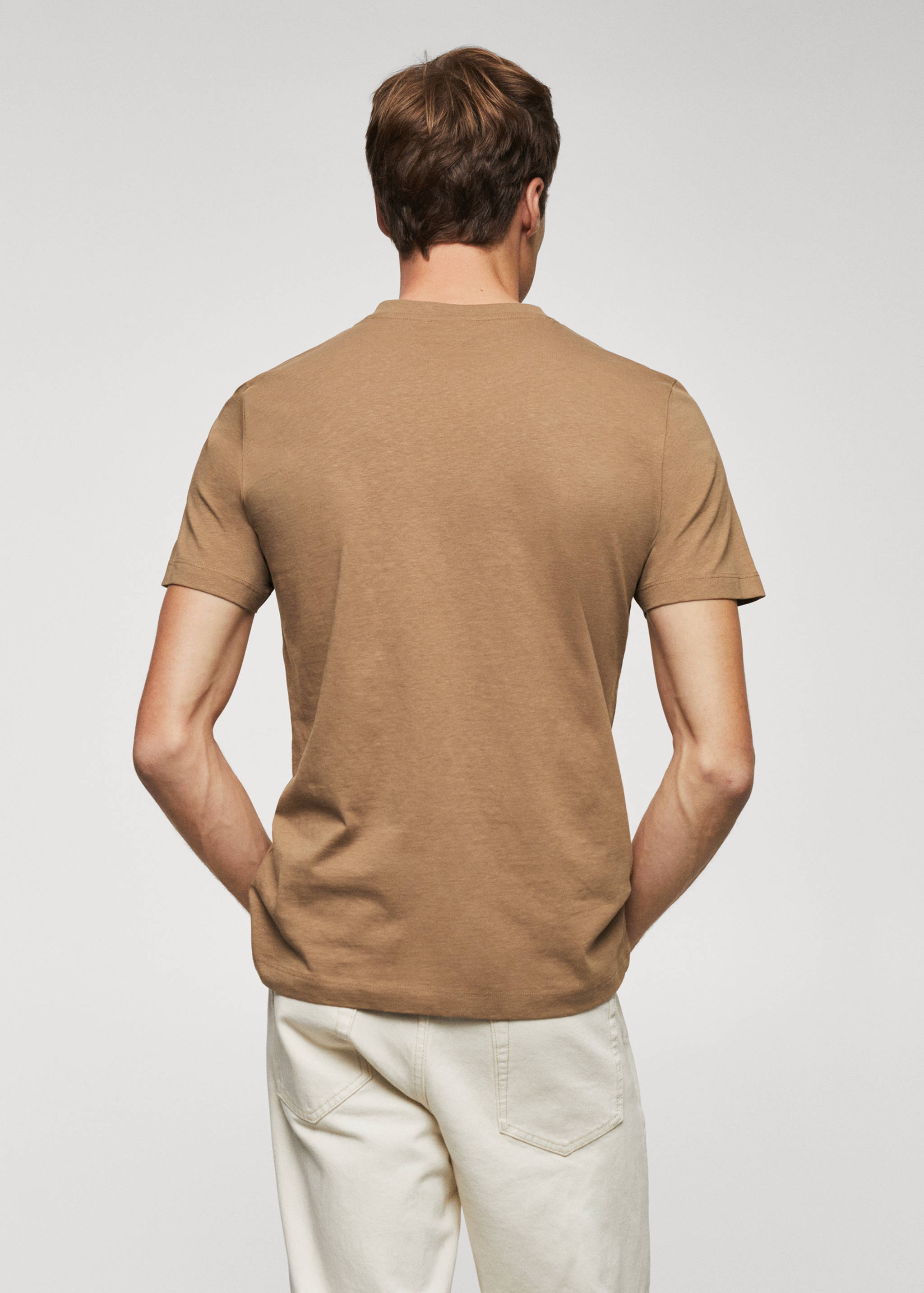 Basic cotton V-neck T-shirt - Reverse of the article
