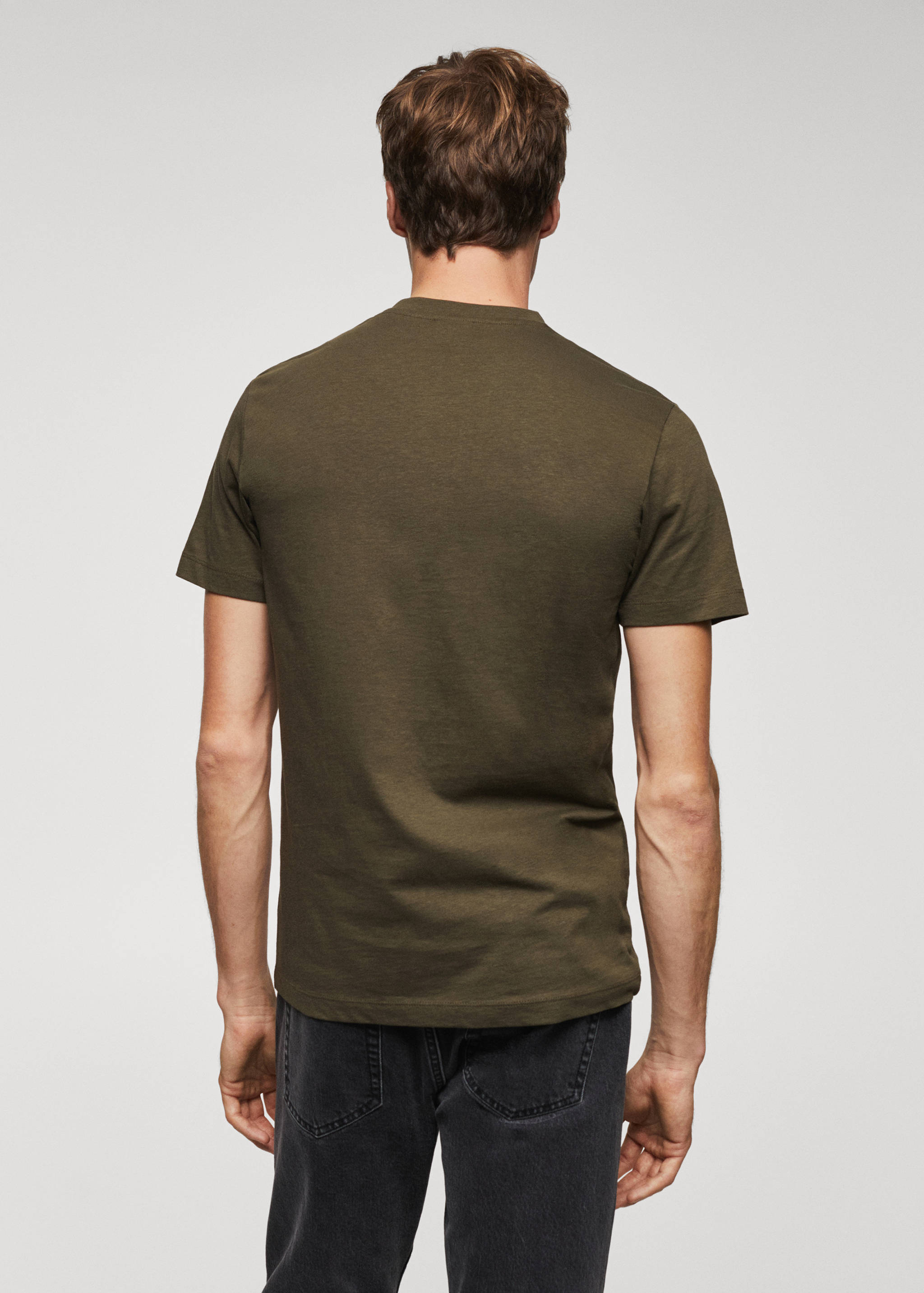 Basic cotton V-neck T-shirt - Reverse of the article
