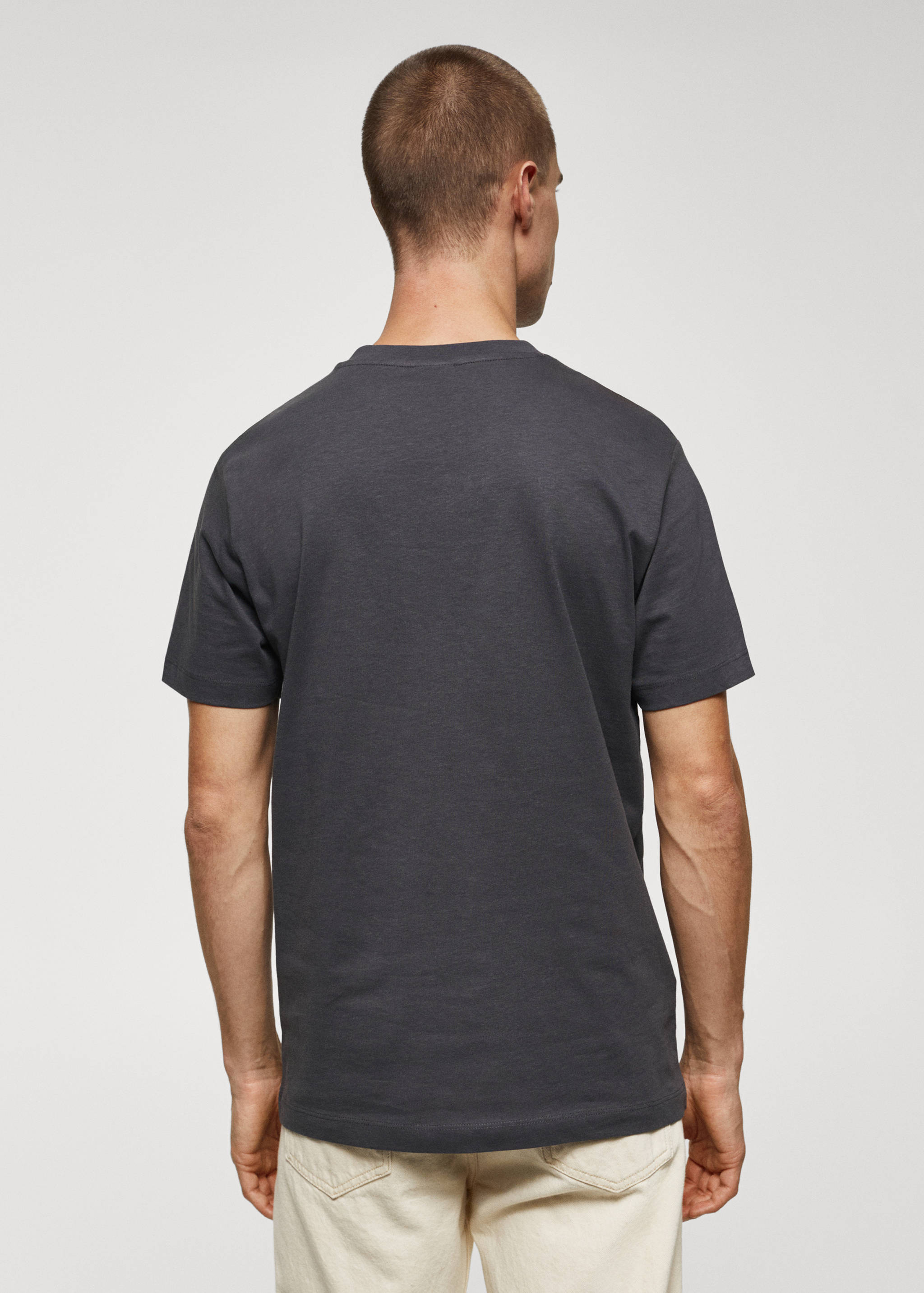 Basic cotton V-neck T-shirt - Reverse of the article
