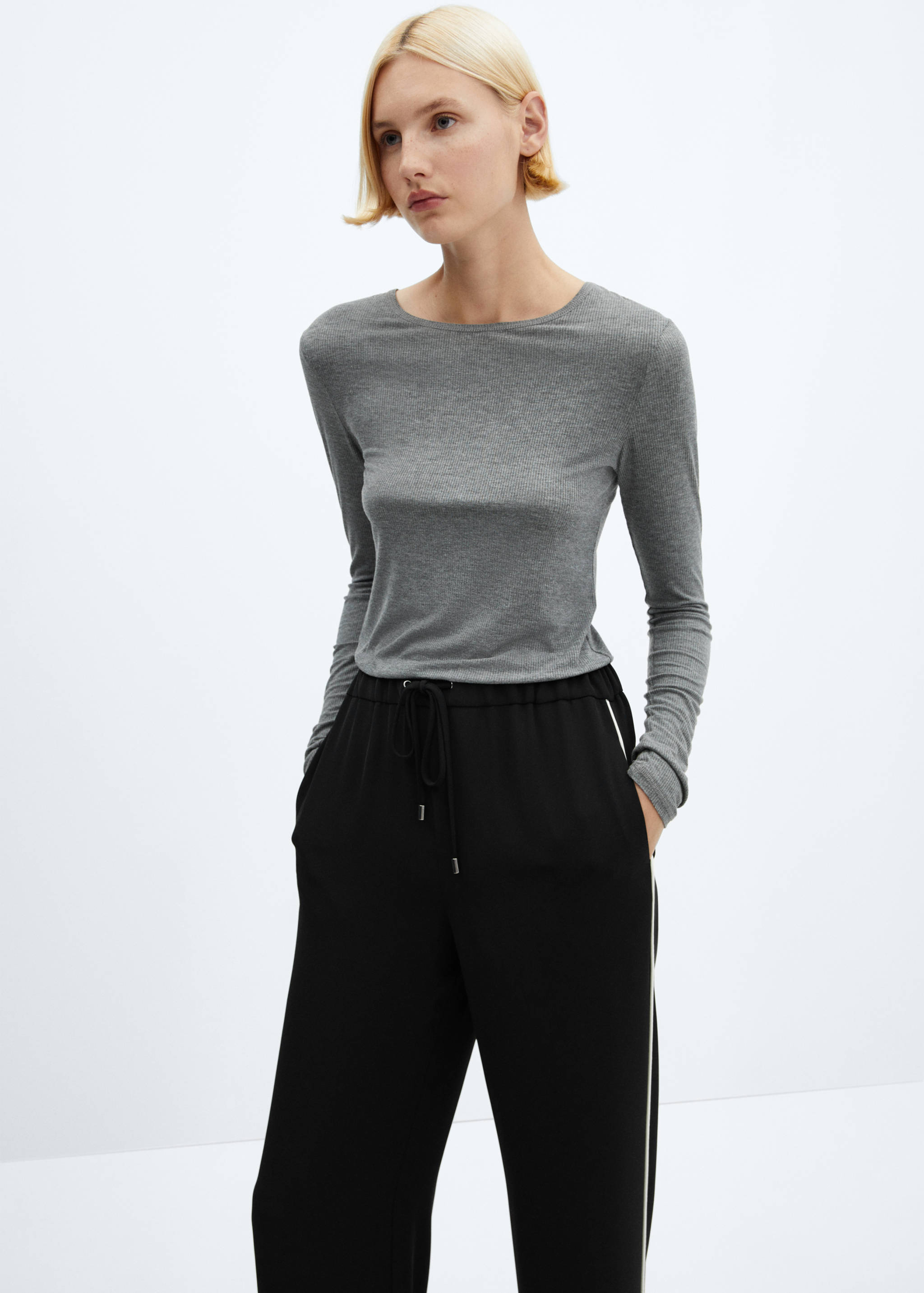Elastic waist pants - Details of the article 1