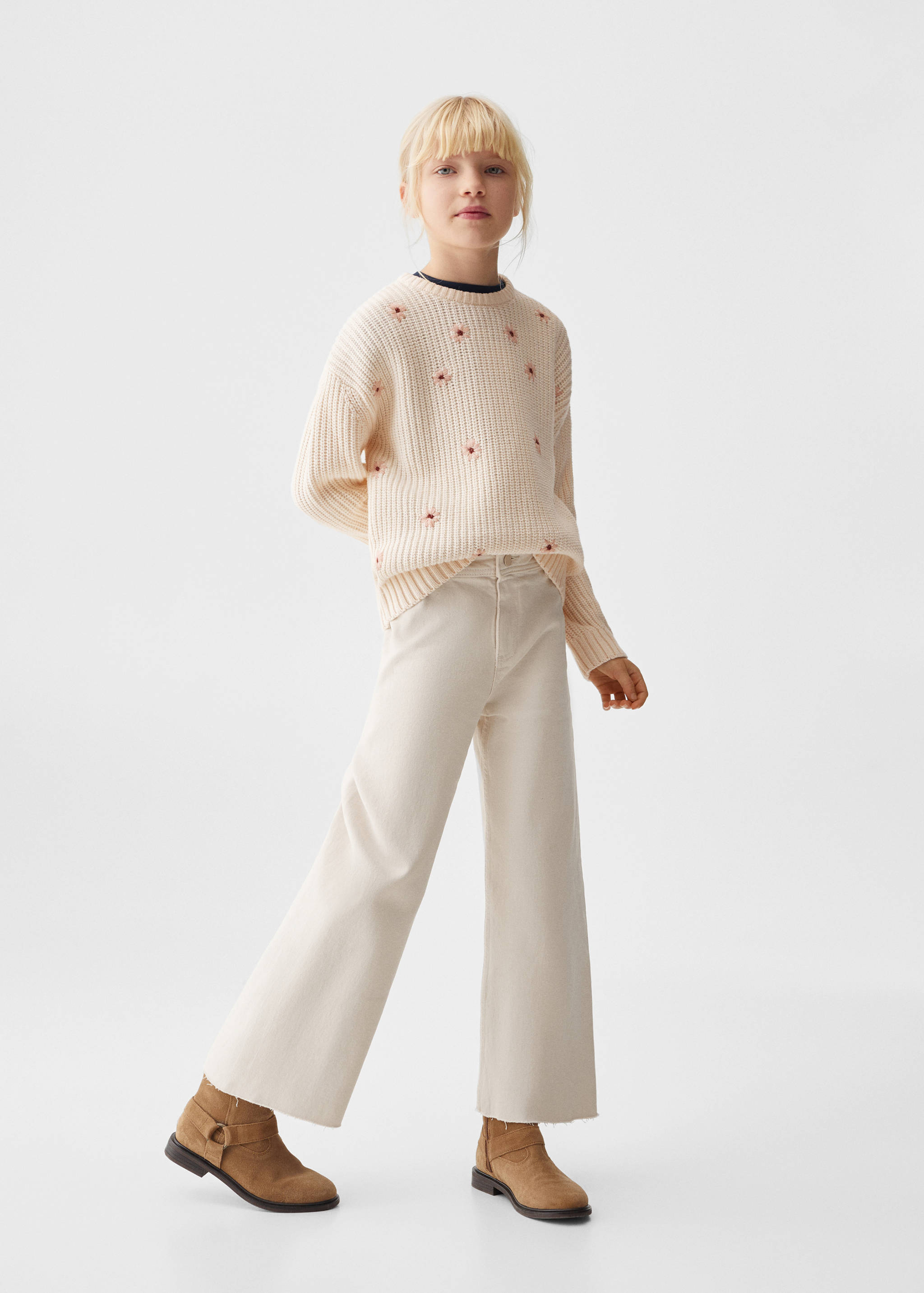 Camisola de bordado floral - Plano geral