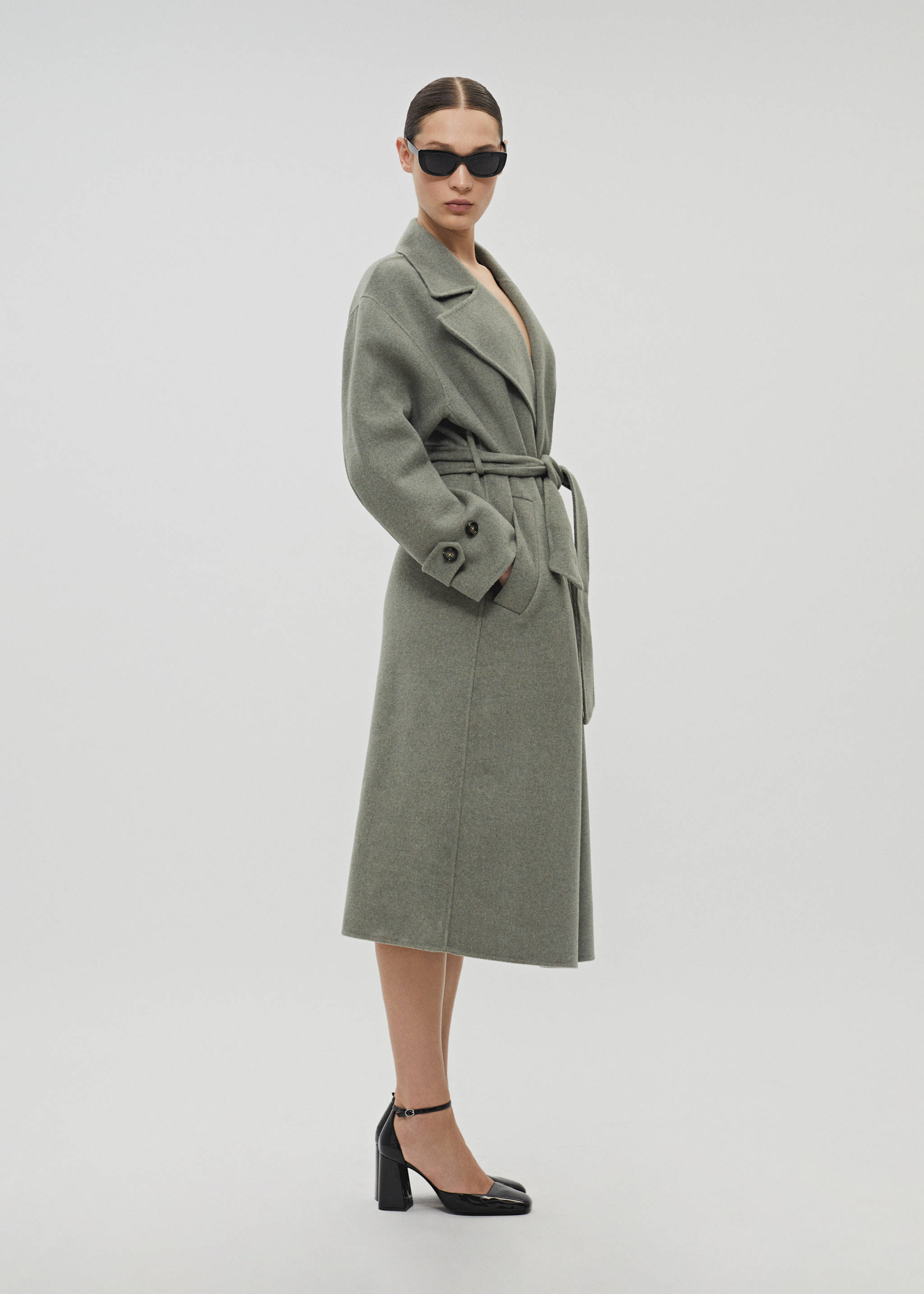 Patent-effect stiletto-heel shoes - Details of the article 6