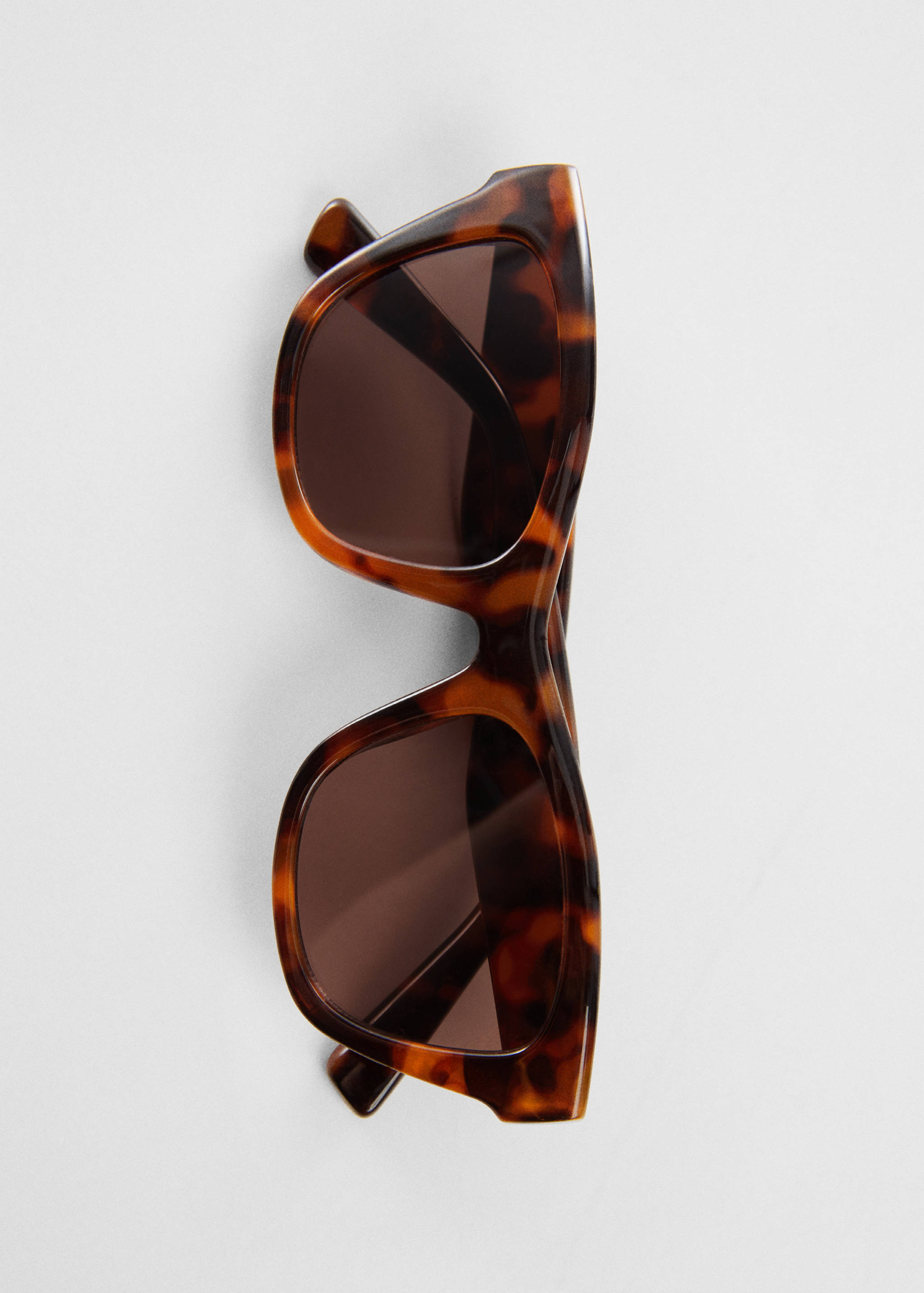 Resin frame sunglasses - Details of the article 2
