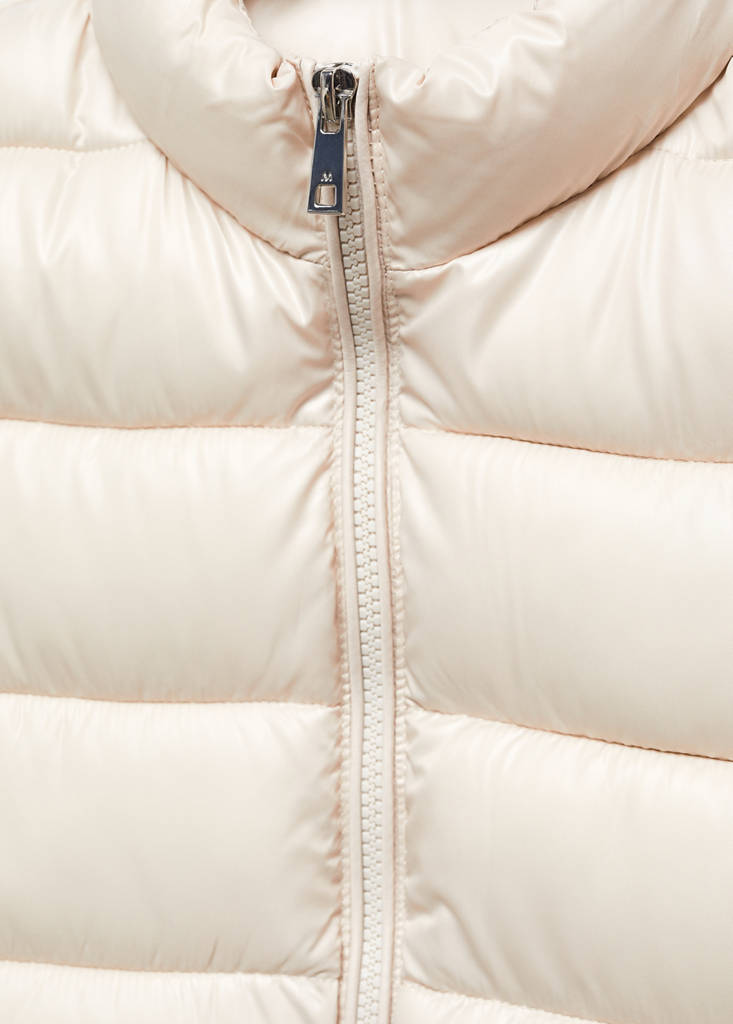 Ultra-light quilted gilet — Ecru